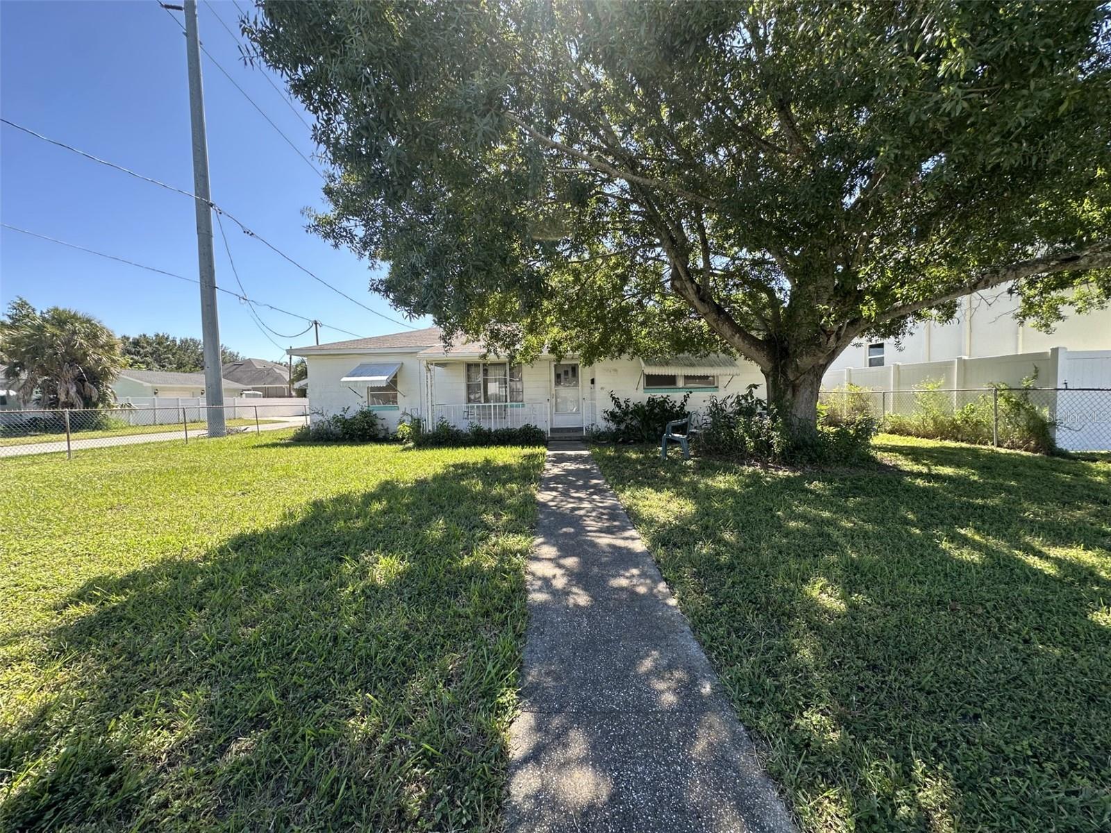 3302 W Paxton Ave — photo