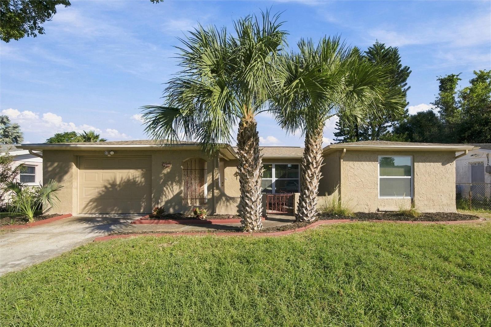 7401 Oak Crest Dr — photo