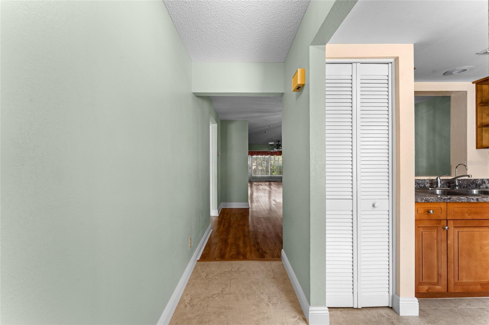 2297 E Lark Circle E #D, Palm Harbor, FL 34684 — photo 3