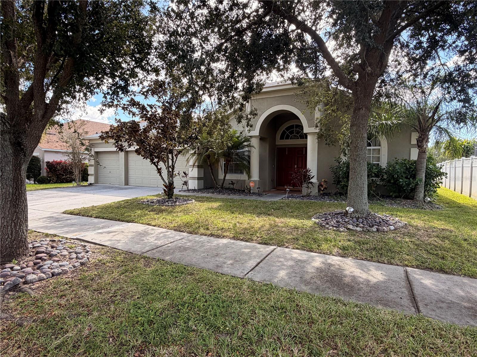 2642 Yukon Cliff Dr — photo