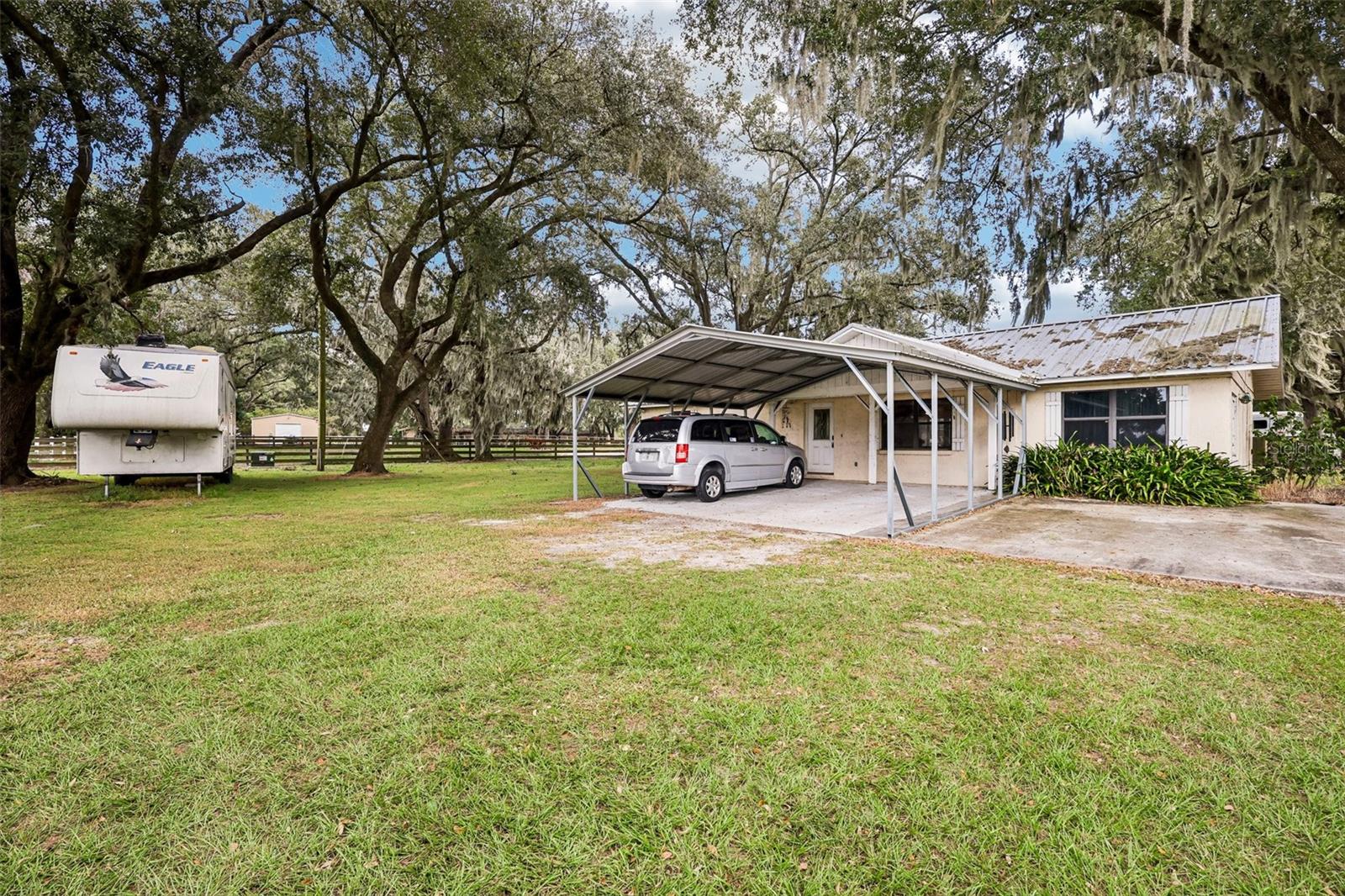 1521 Cre Rd — photo