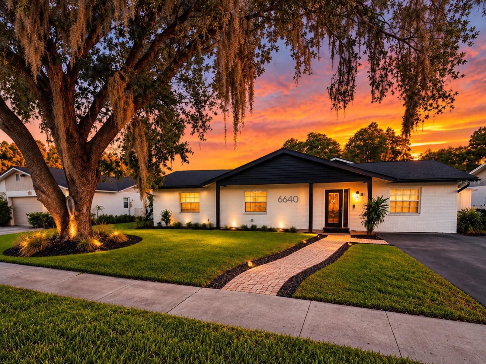 6640 Winding Oak Dr — photo