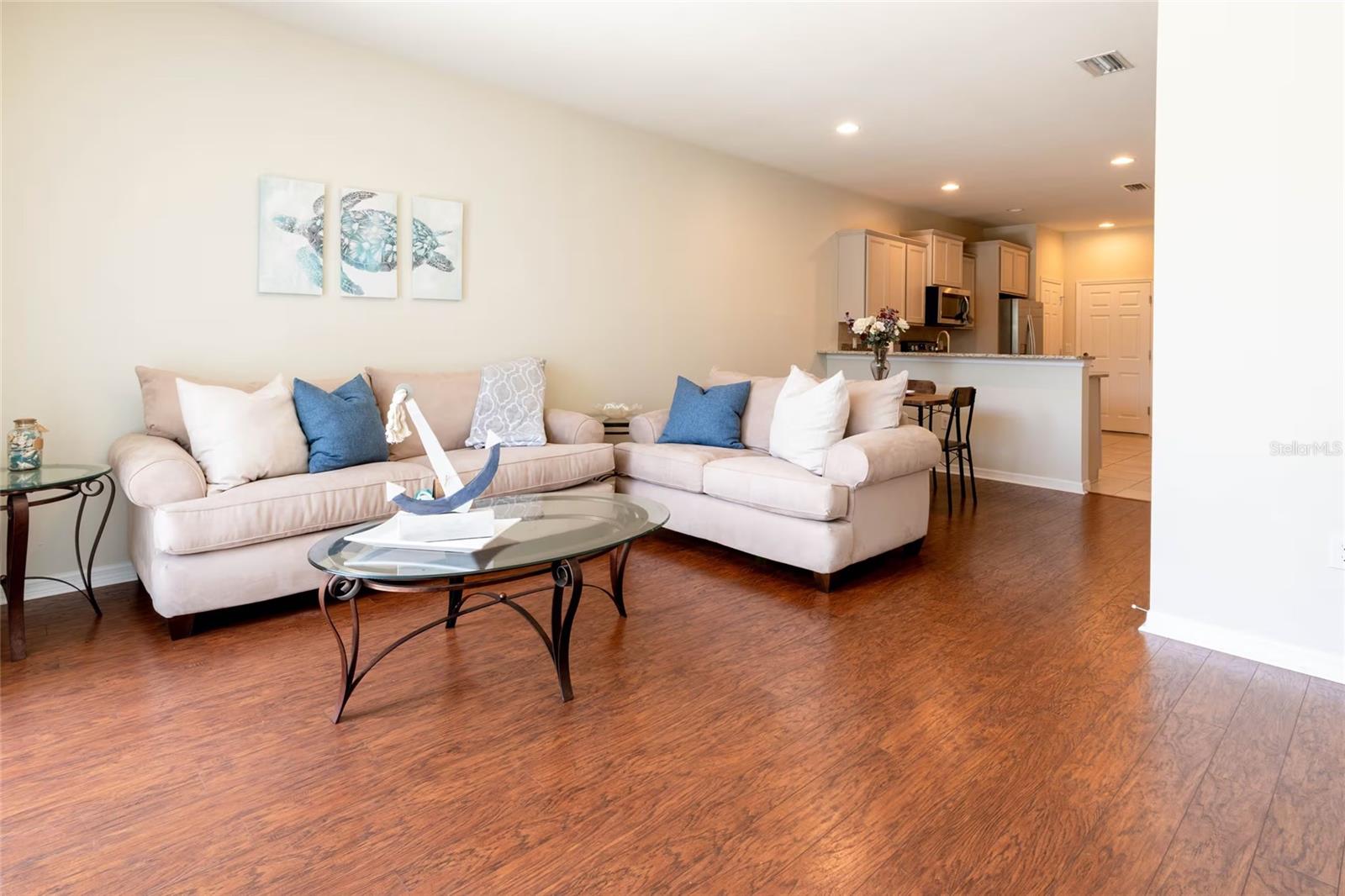 9135 Hillcroft Dr — photo