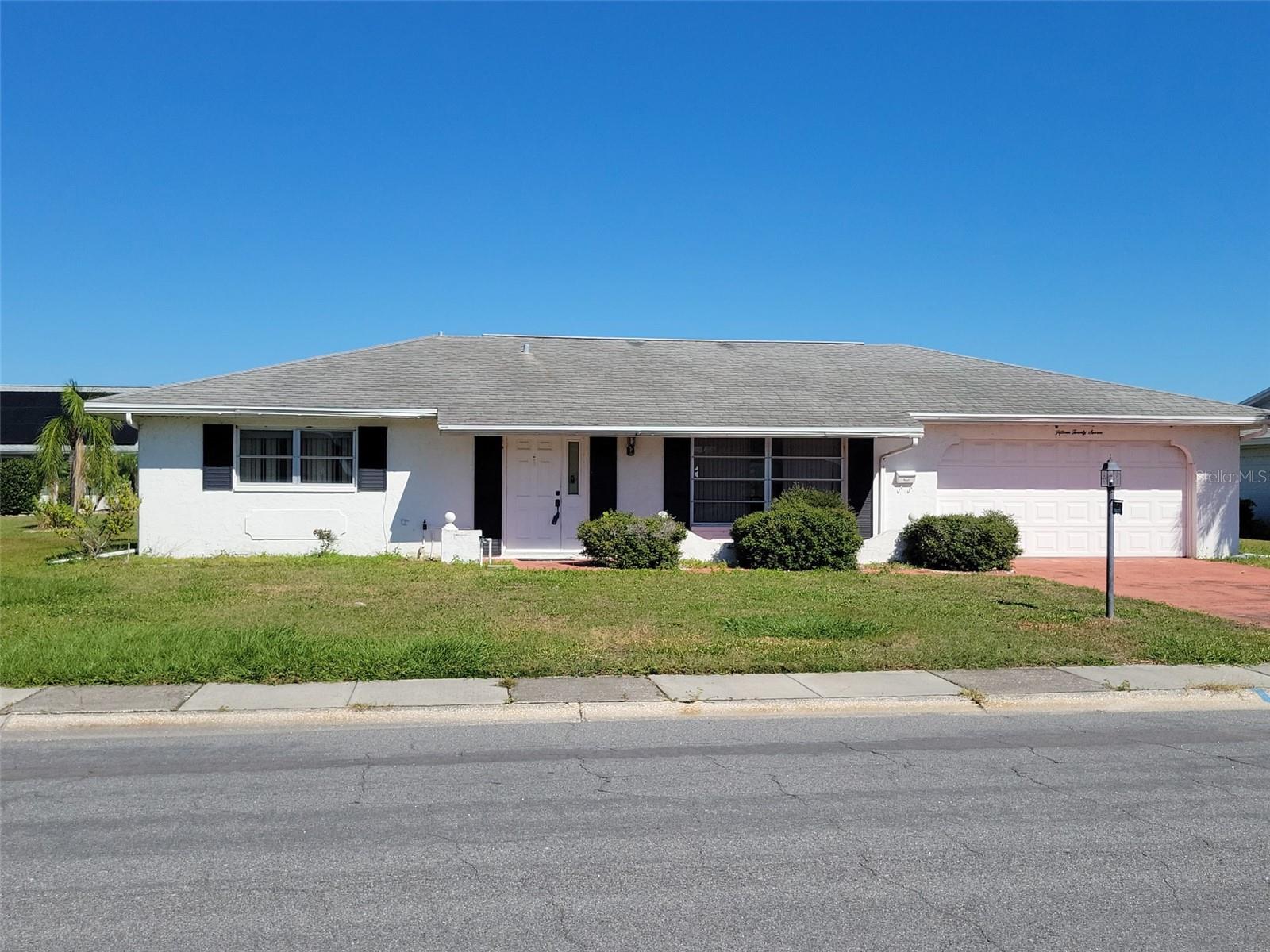 1527 Allegheny Dr — photo
