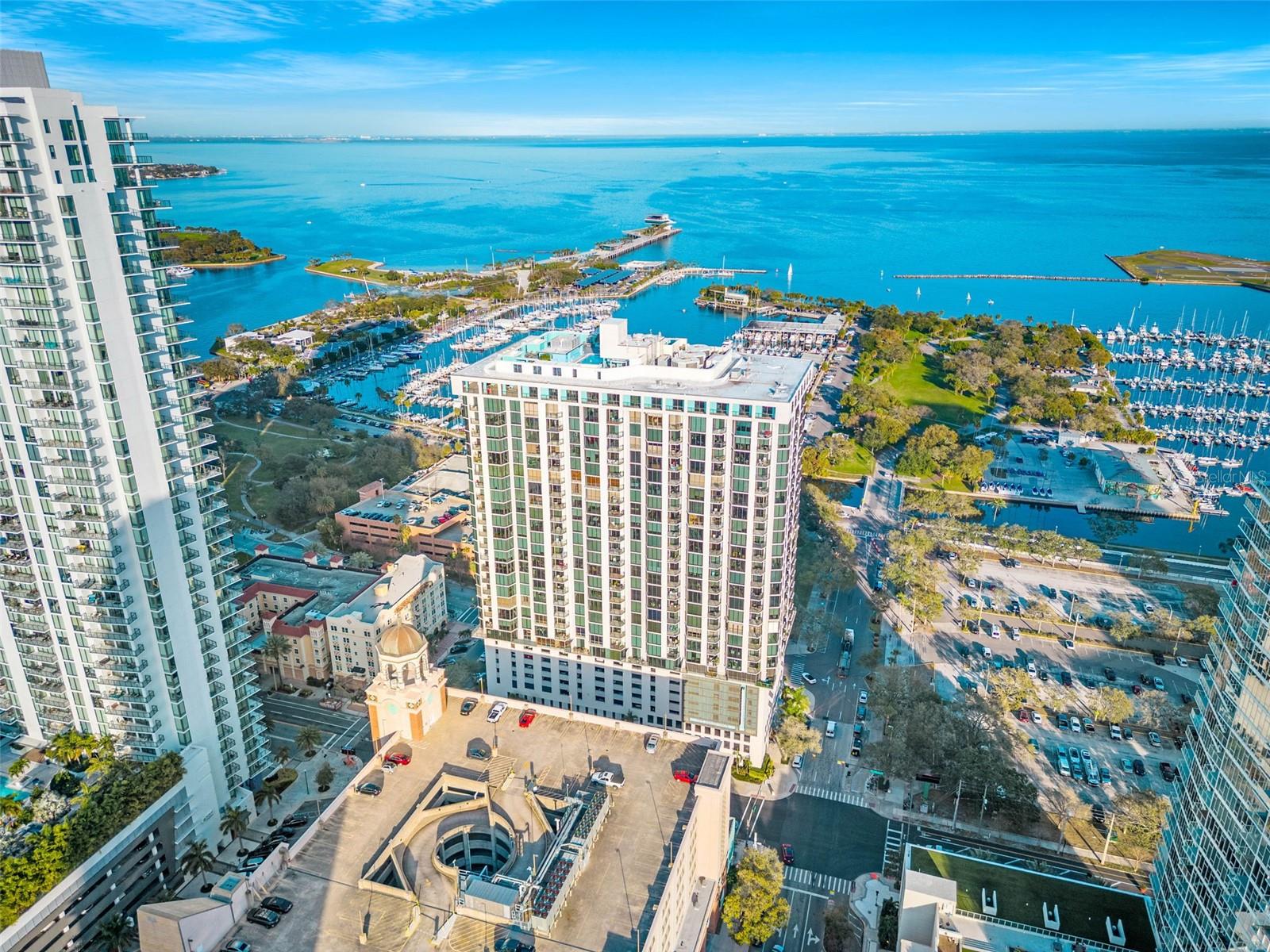 1 Beach Dr SE #1607 — photo
