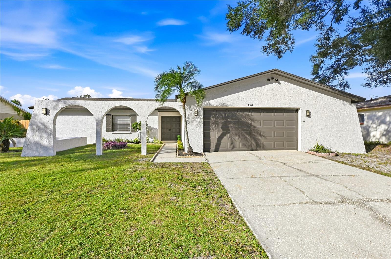 4303 Hollow Hill Dr — photo