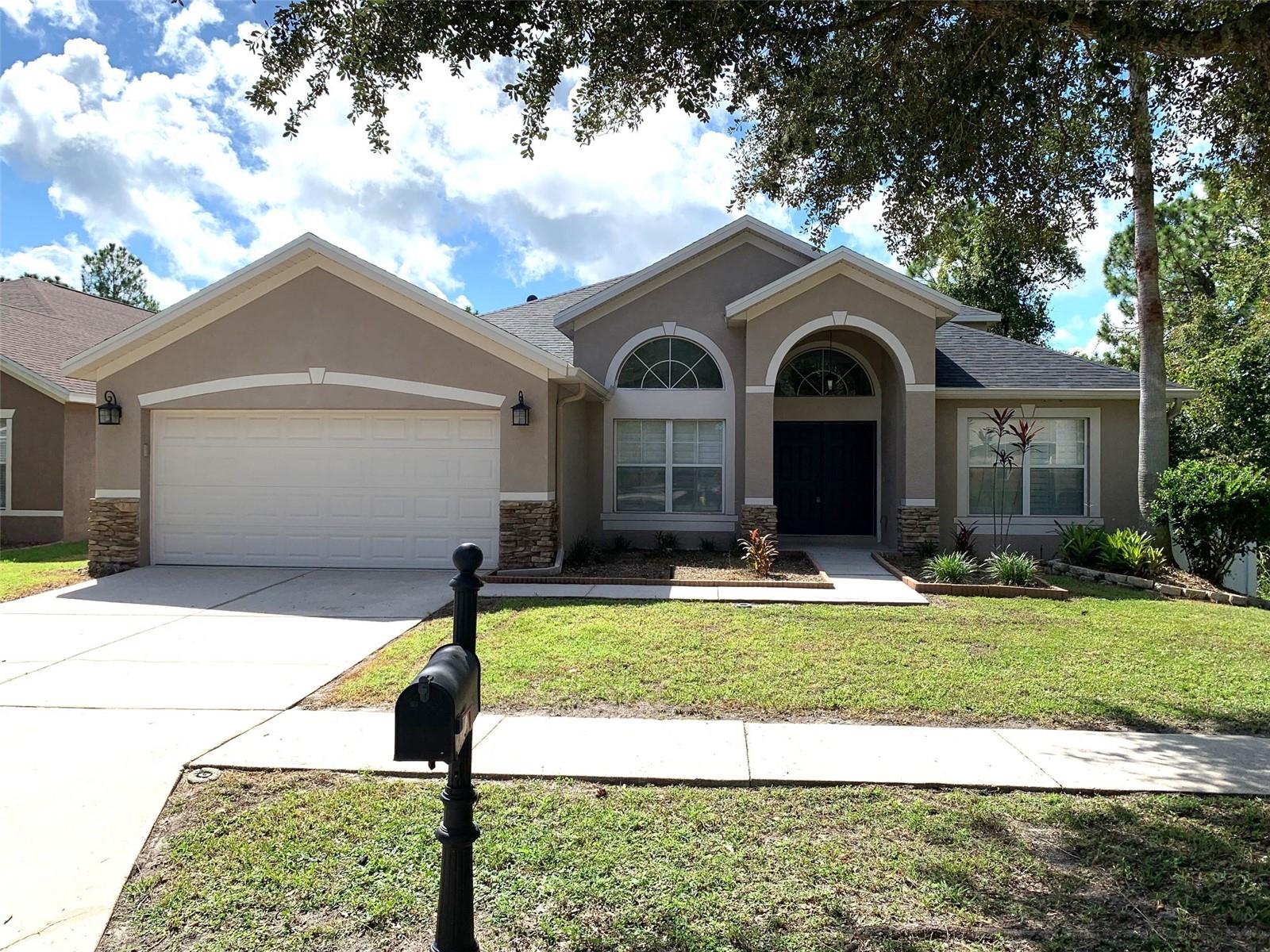 8201 Myrtle Point Way — photo