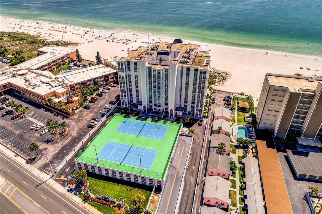 4950 Gulf Blvd #304 — photo