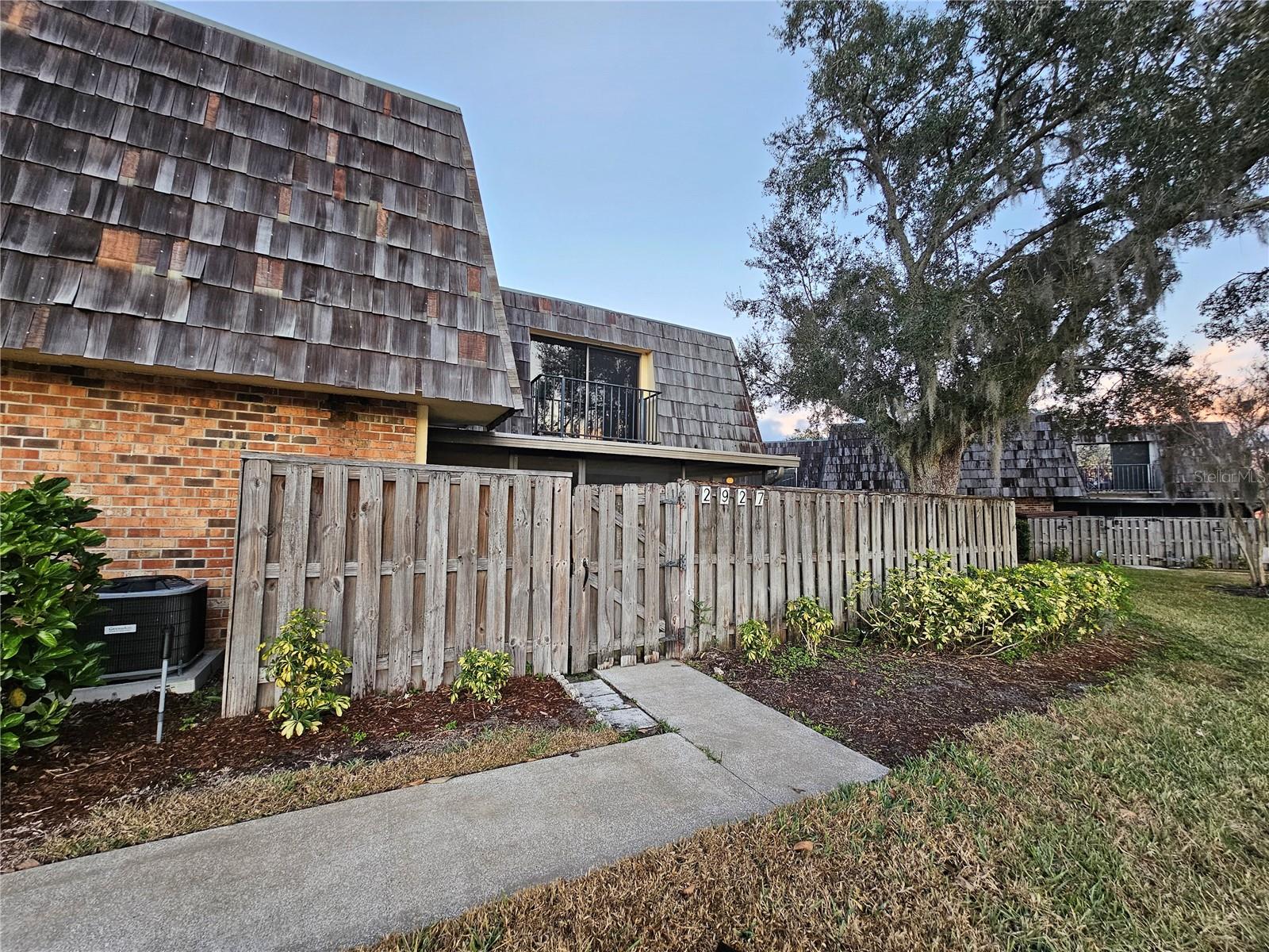 2927 Tangerine Ct — photo