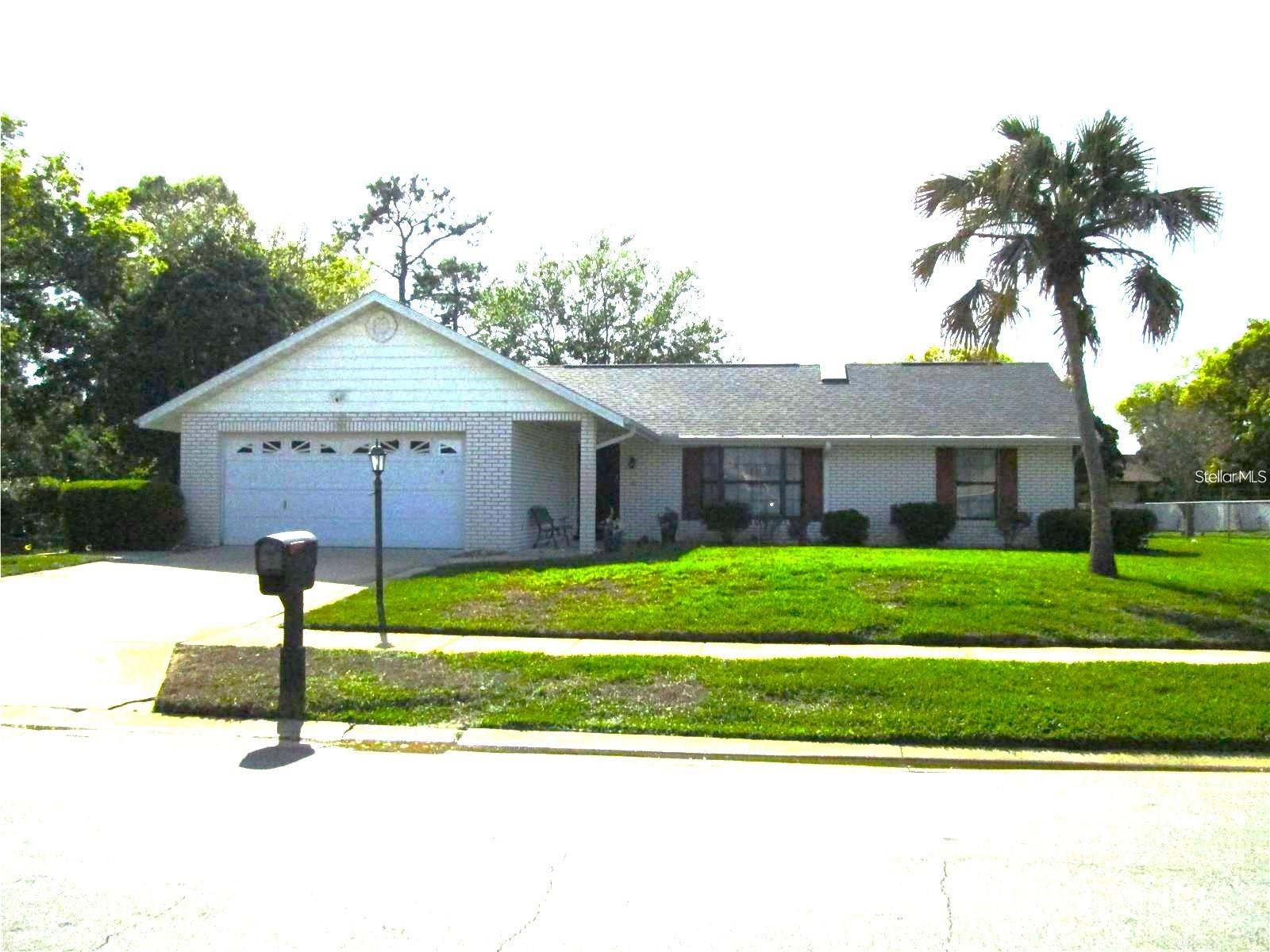155 Village Ln — photo