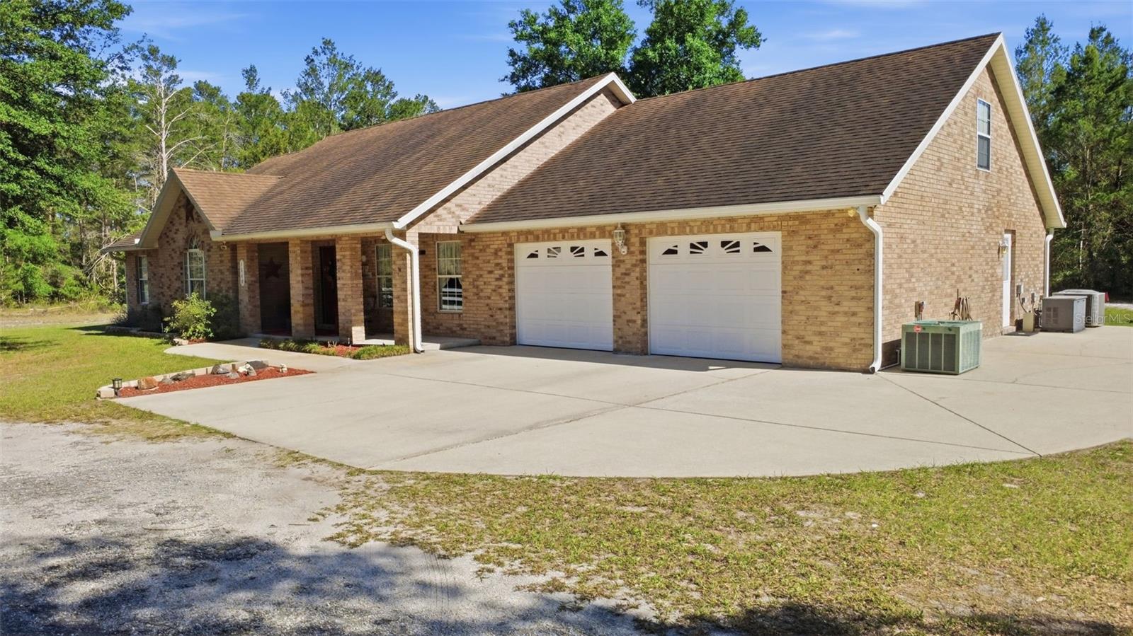 1640 Red Dog Rd — photo