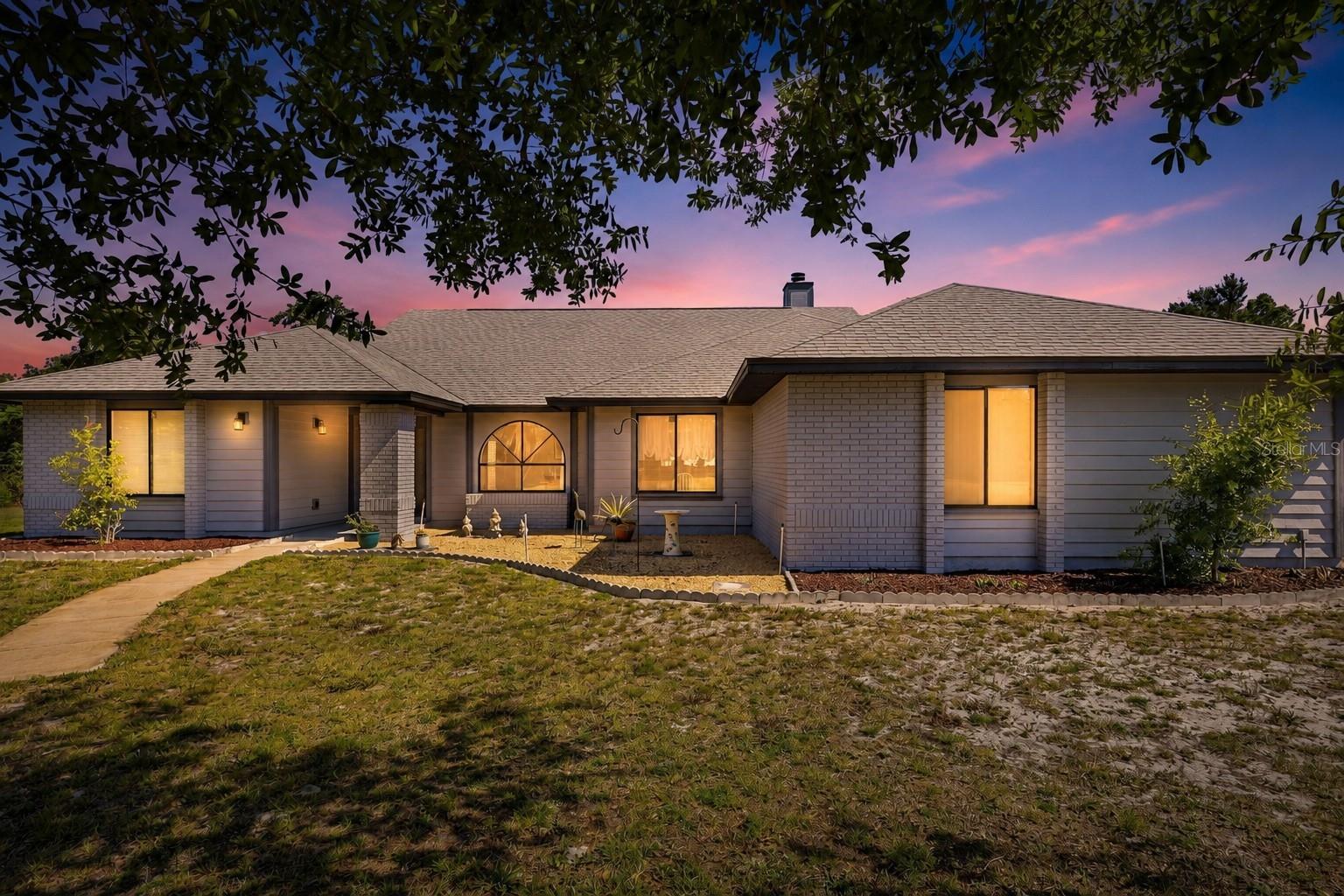 168 Community Dr — photo