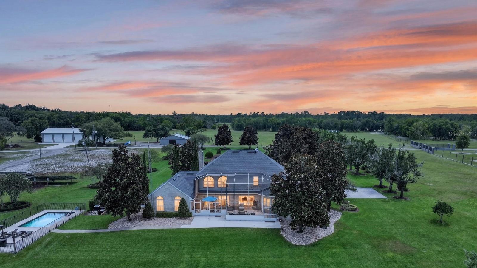 350 Fox Hollow Farms Rd — photo