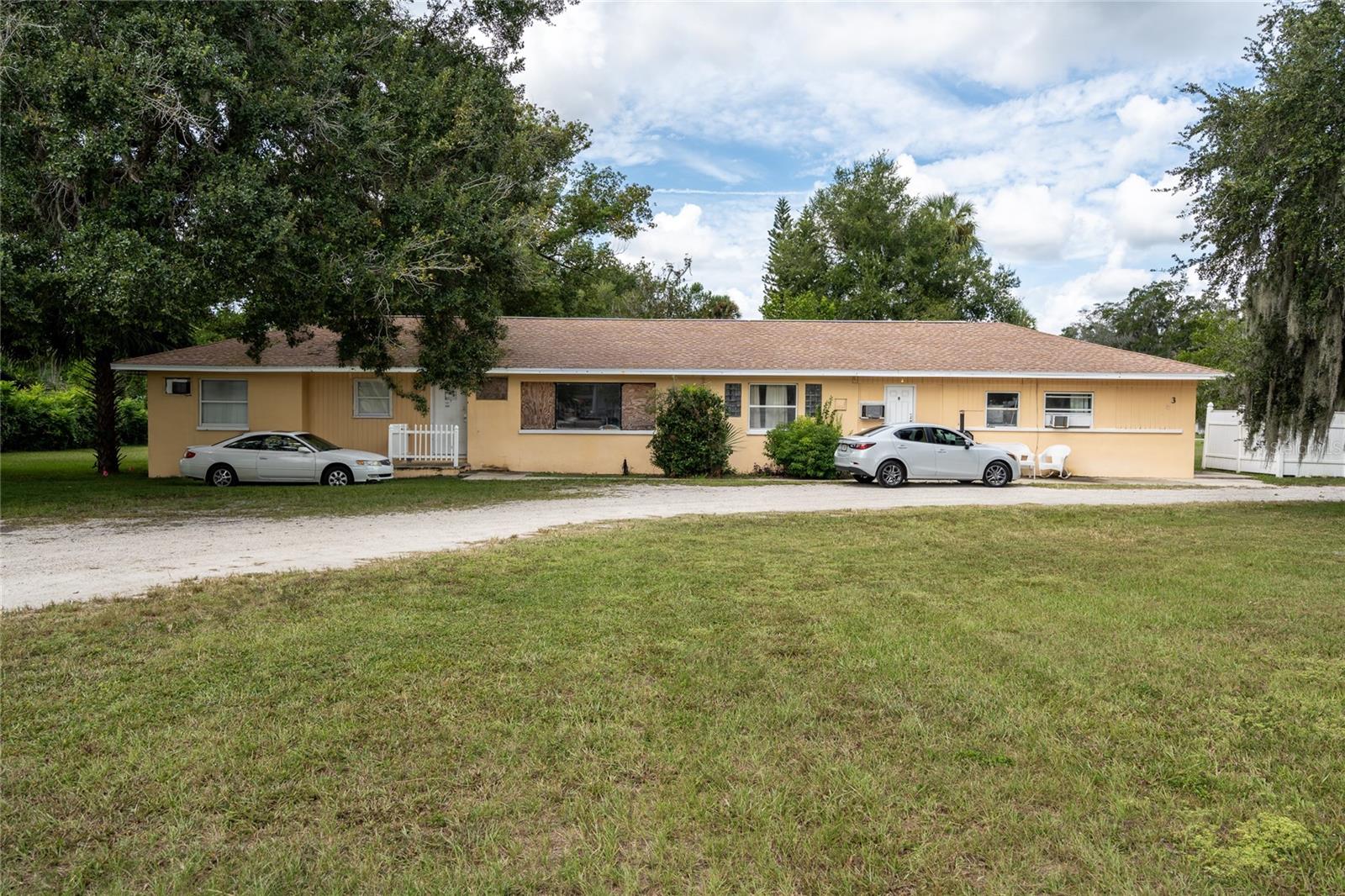 124 S Charles Richard Beall Blvd — photo