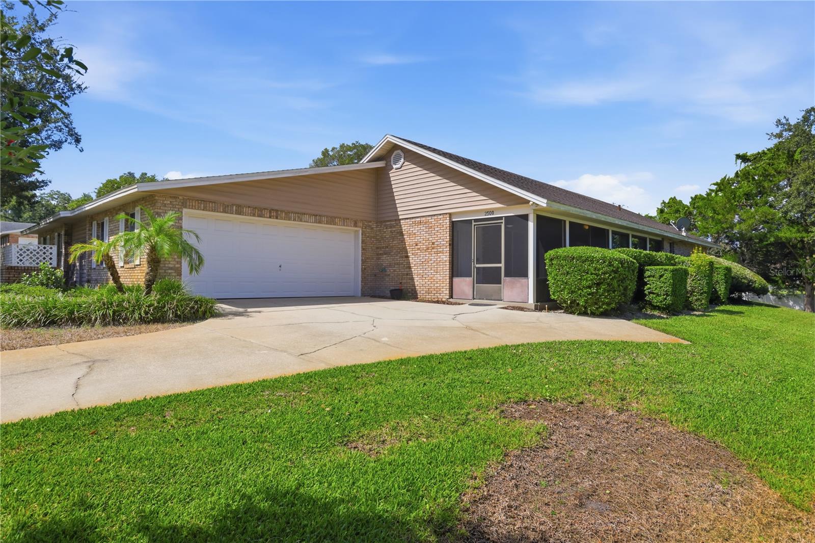 2500 S Glen Eagles Dr — photo