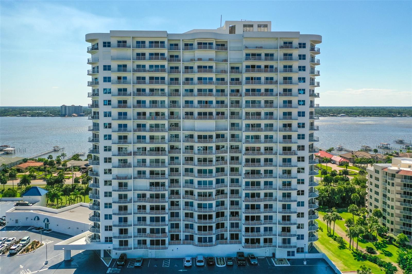 2 Oceans West Blvd #406 — photo