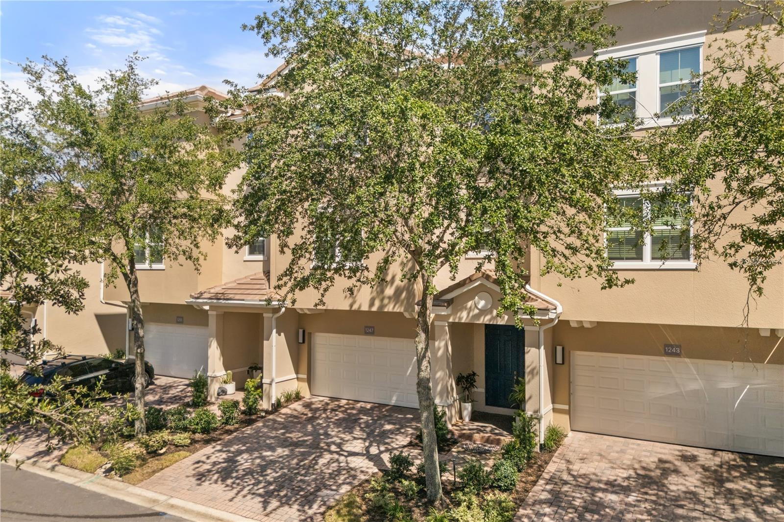 1247 Bolton Pl — photo