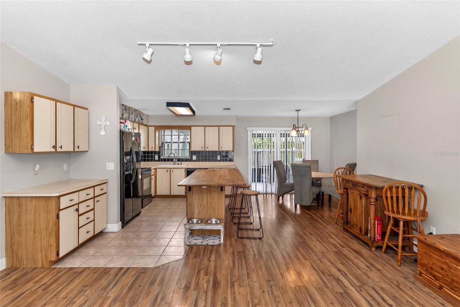 2512 Pine Tree Drive, Edgewater, FL 32141 — photo 2