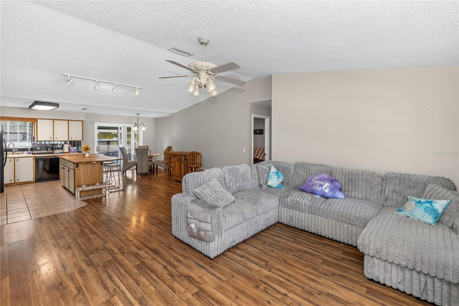 2512 Pine Tree Drive, Edgewater, FL 32141 — photo 3