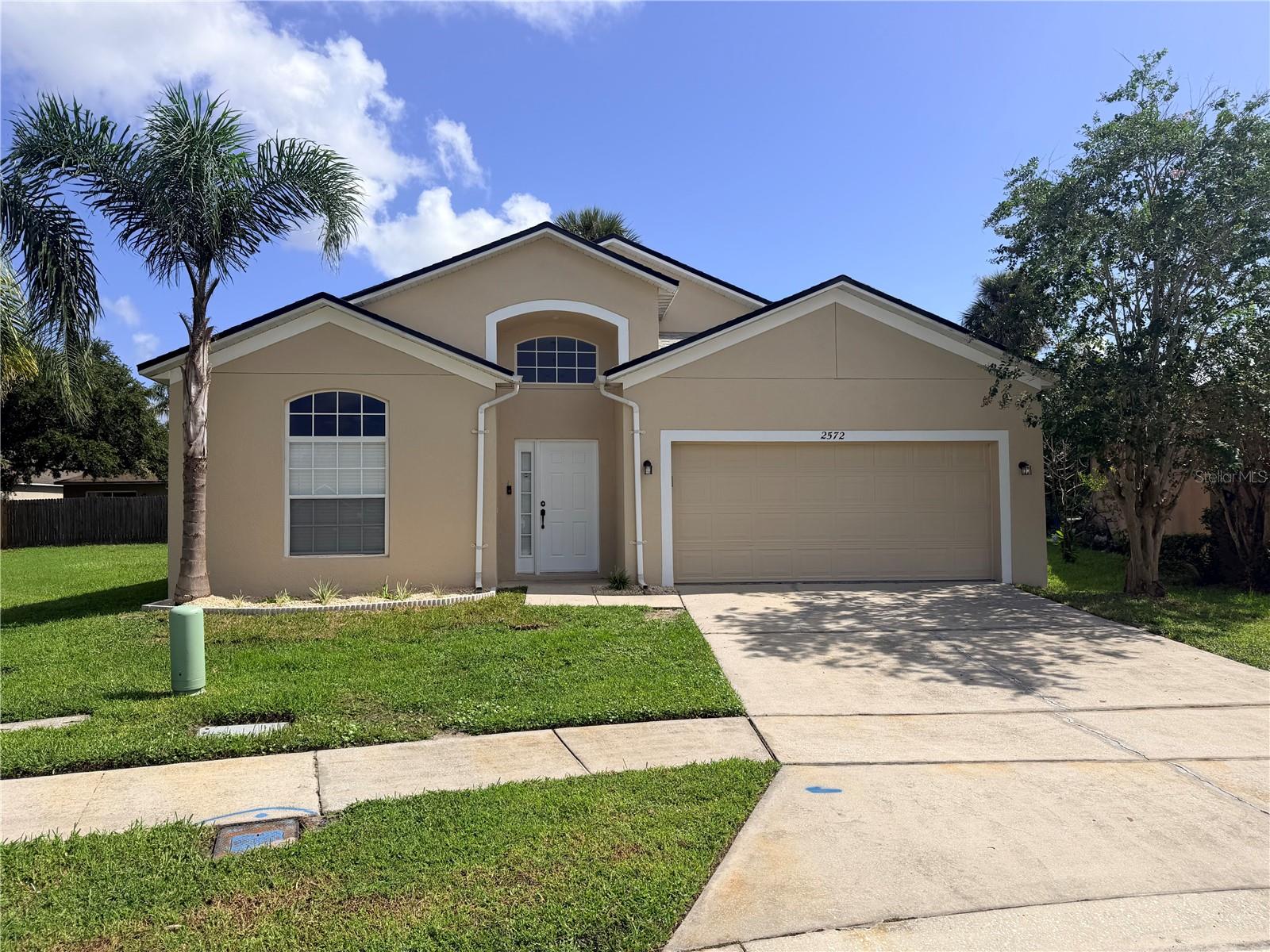 2572 Acuna Ct — photo