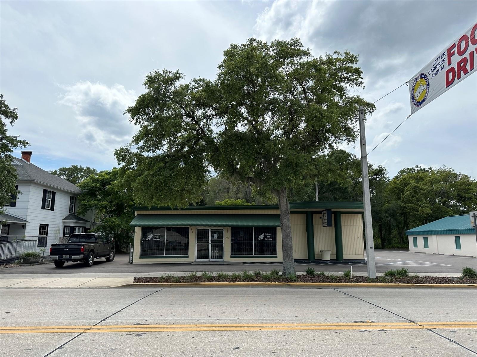 228 S Woodland Blvd — photo