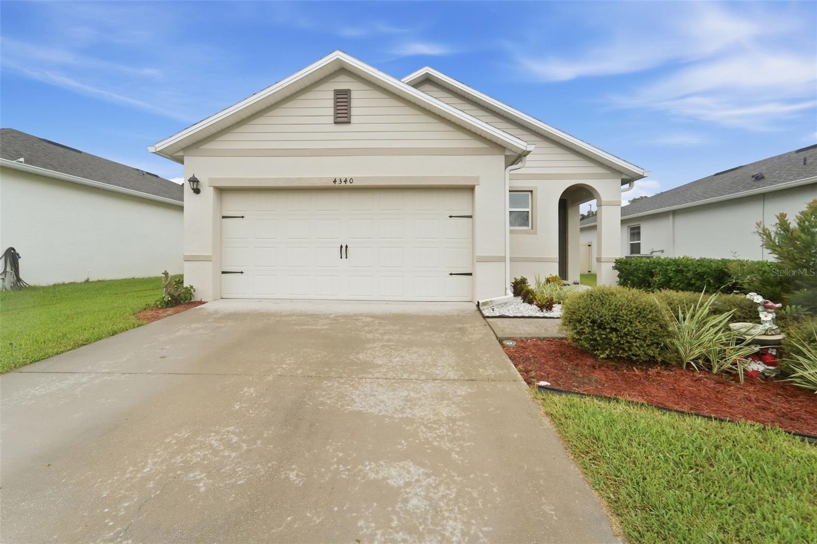 4340 Looking Glass Pl — photo