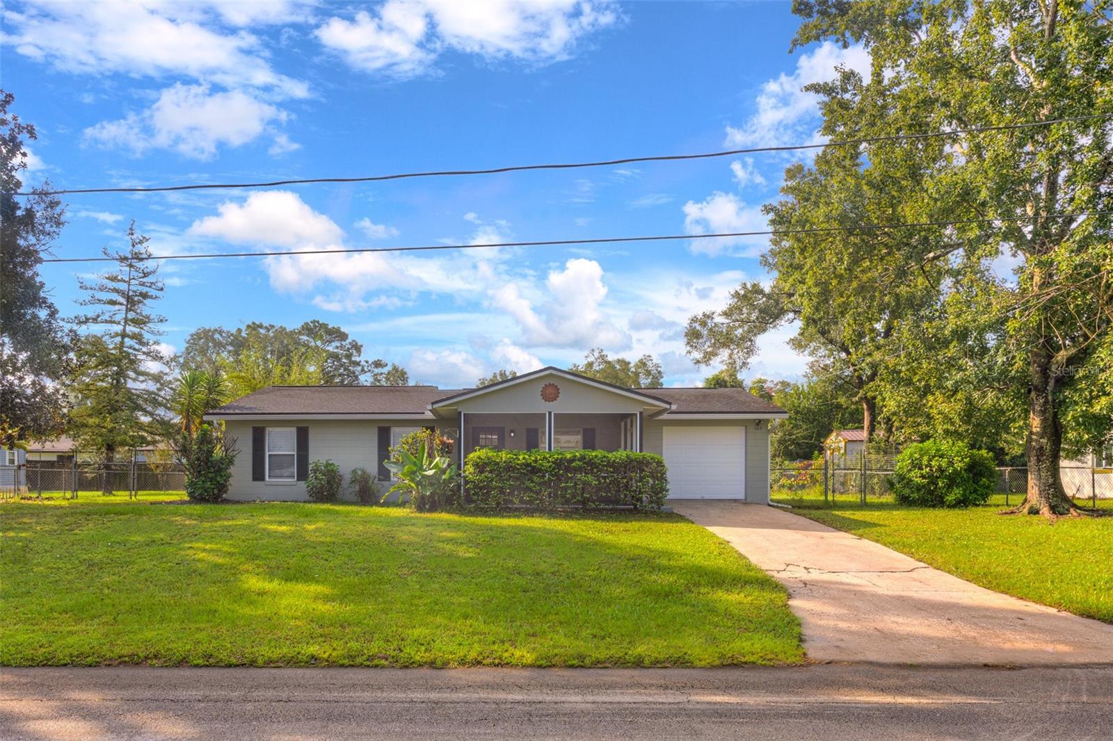 569 Sidney Dr — photo