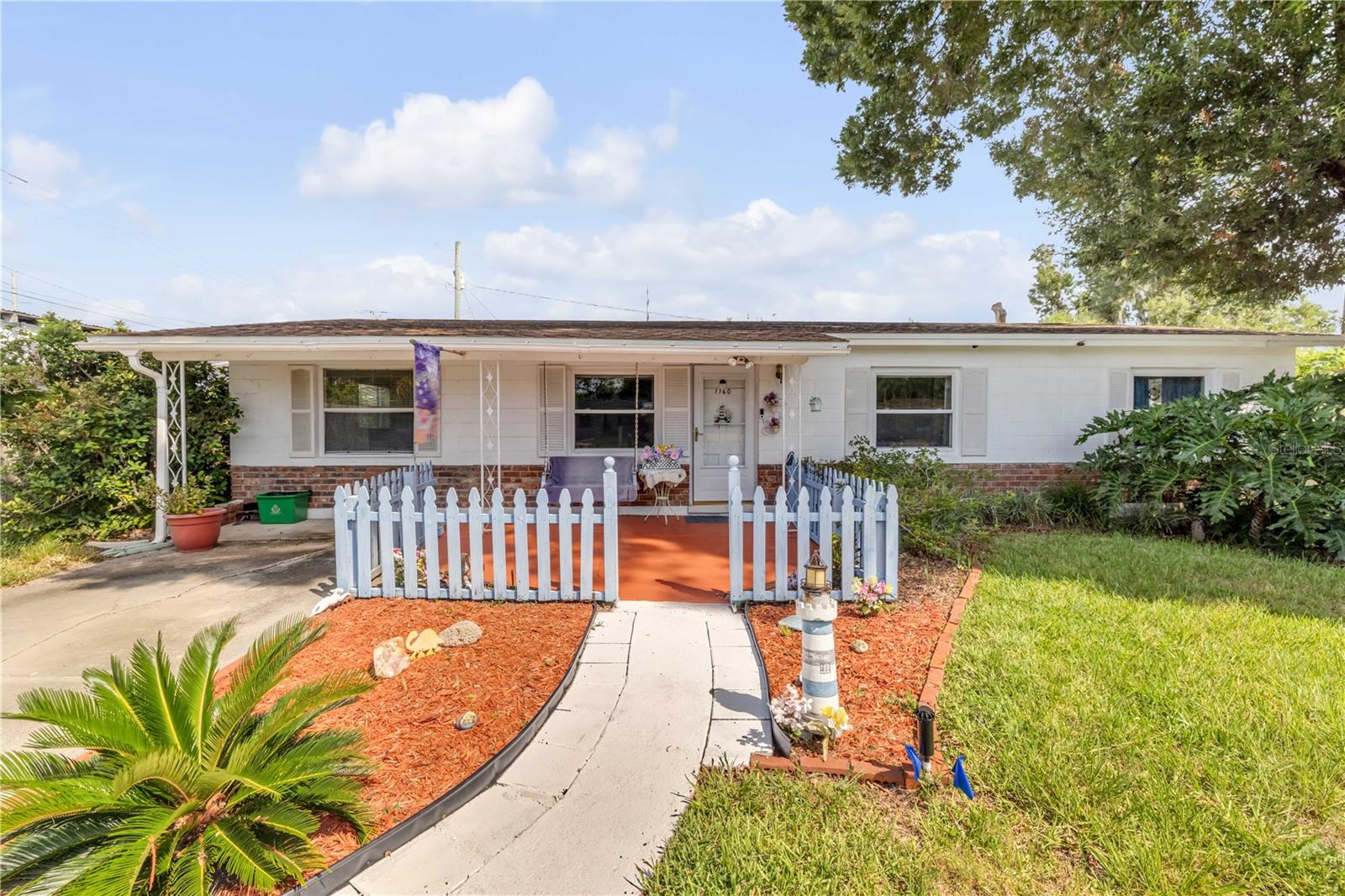 1160 Pineview Dr — photo