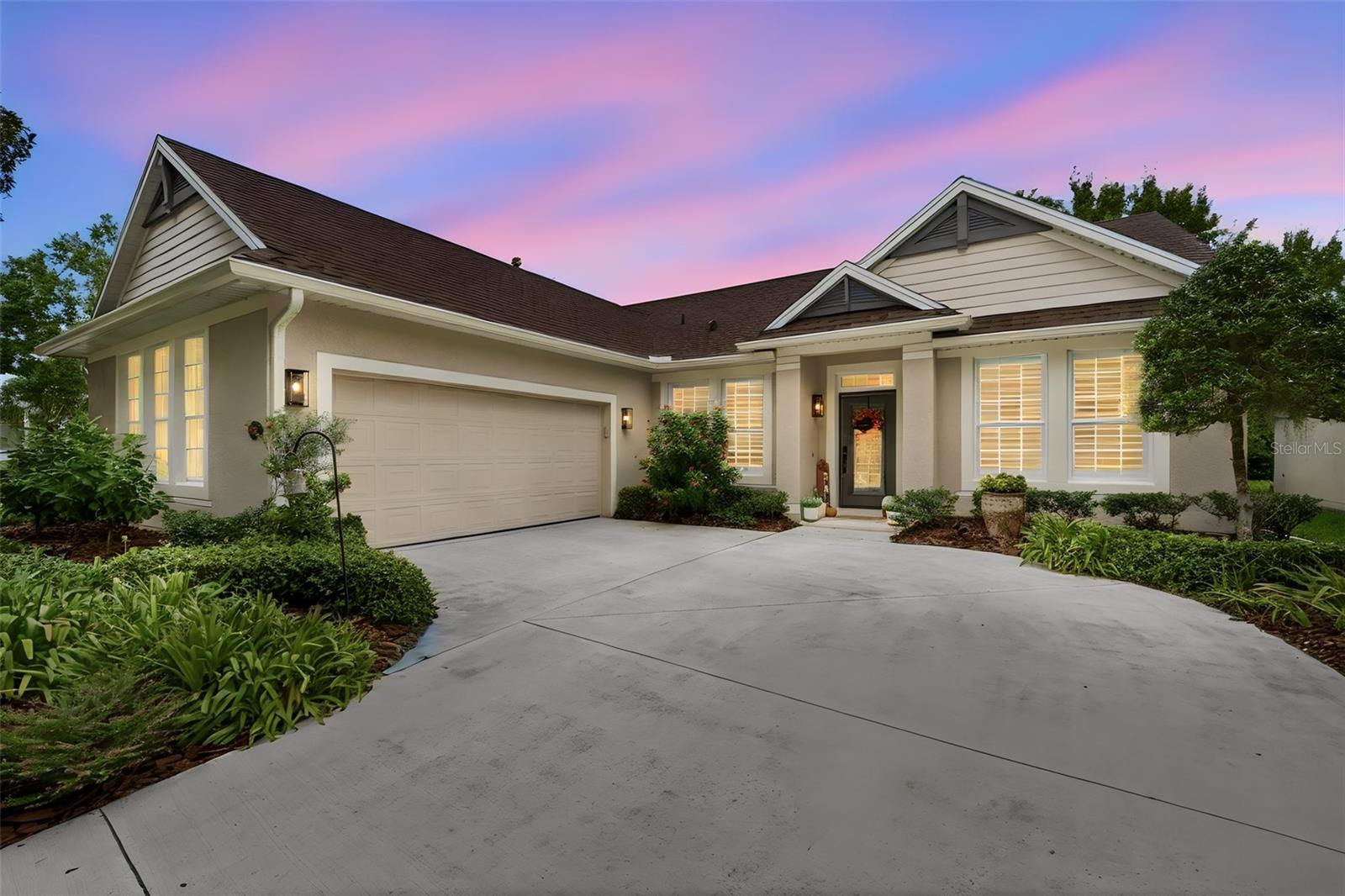 1024 Heron Point Cir — photo