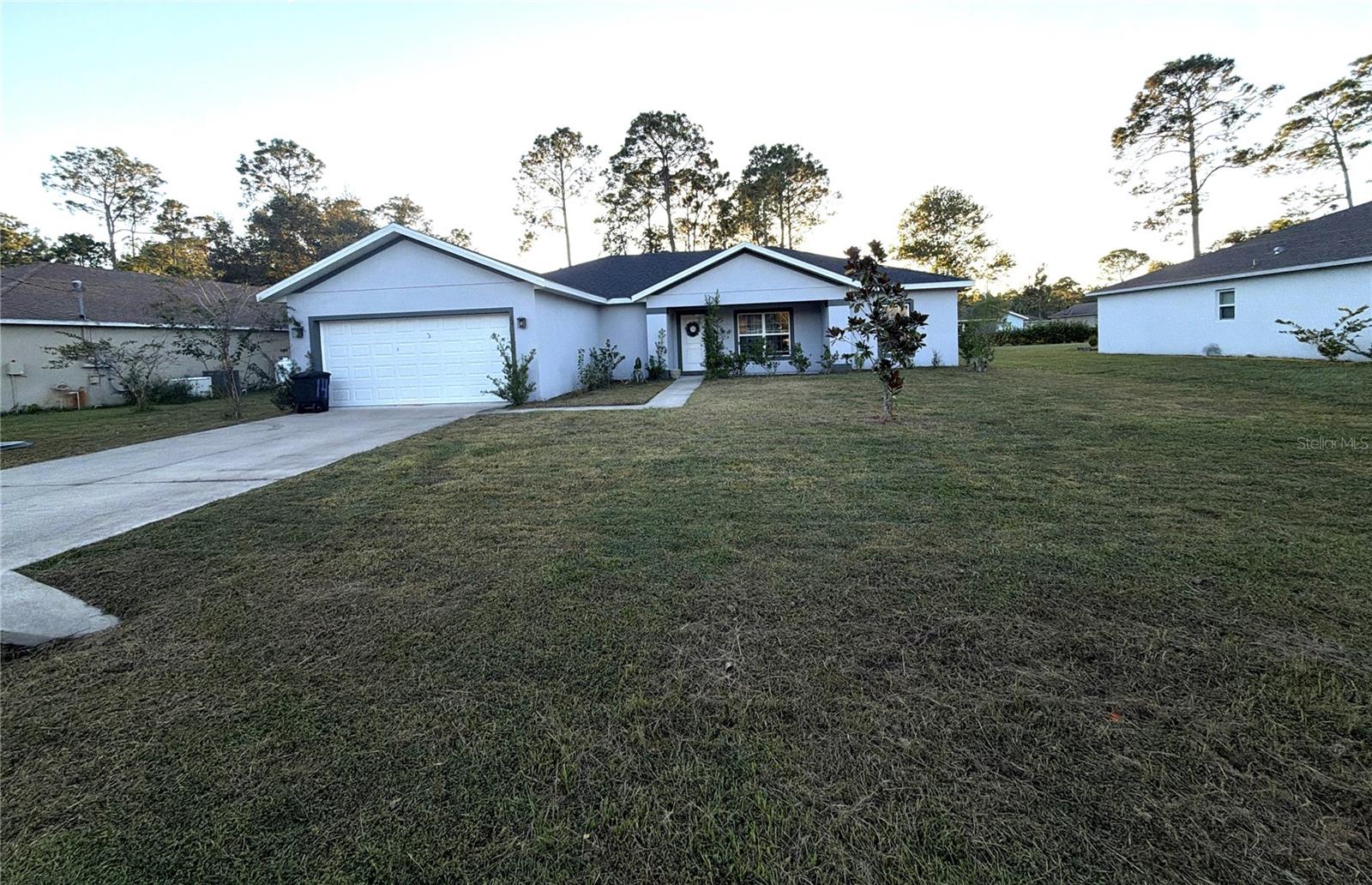 14 Zircon Ct — photo