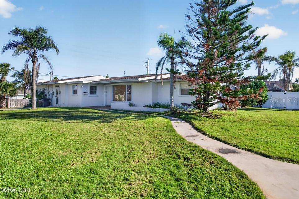 227 Fairway Dr — photo
