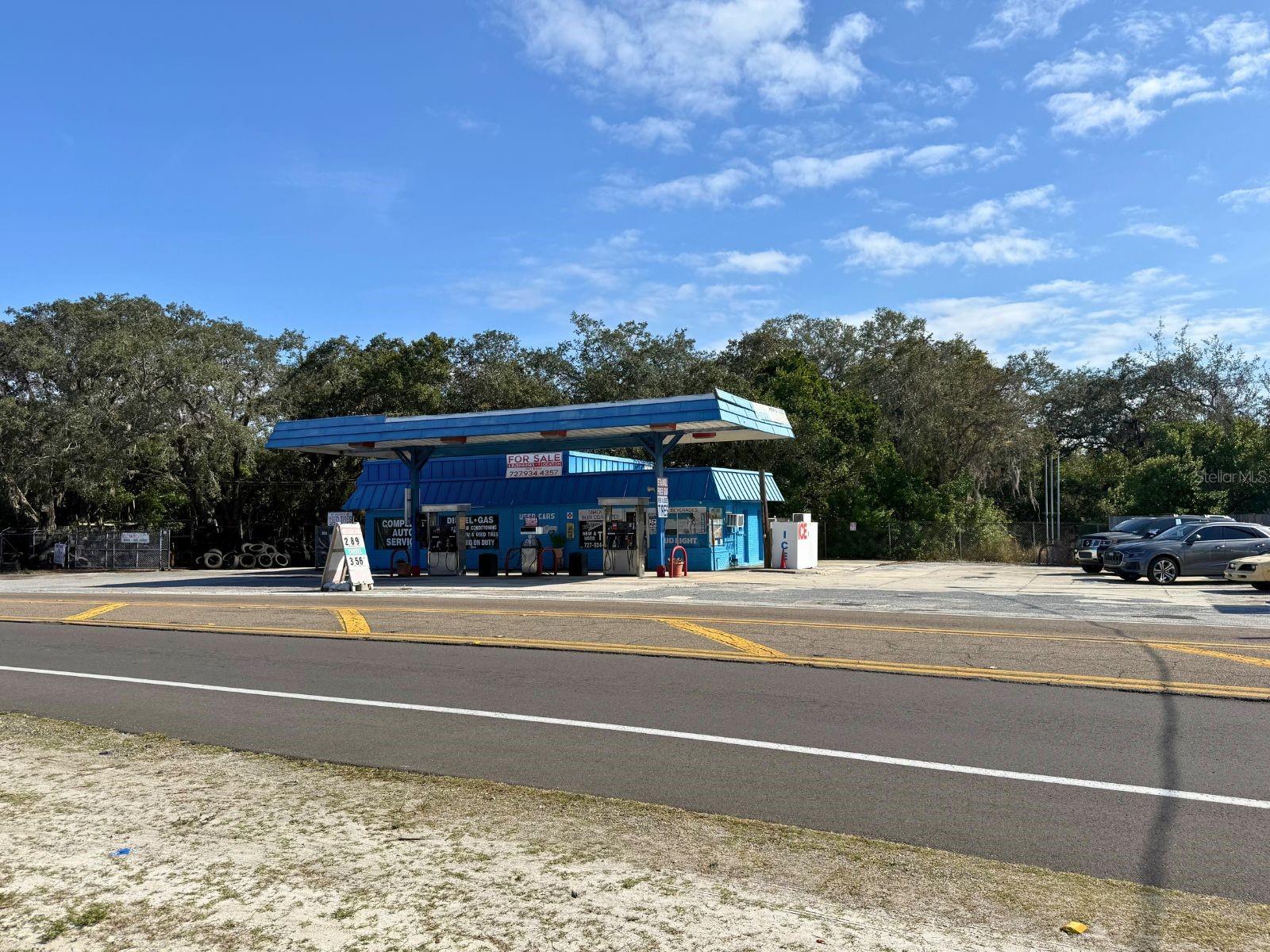 1941 S Pinellas Ave — photo