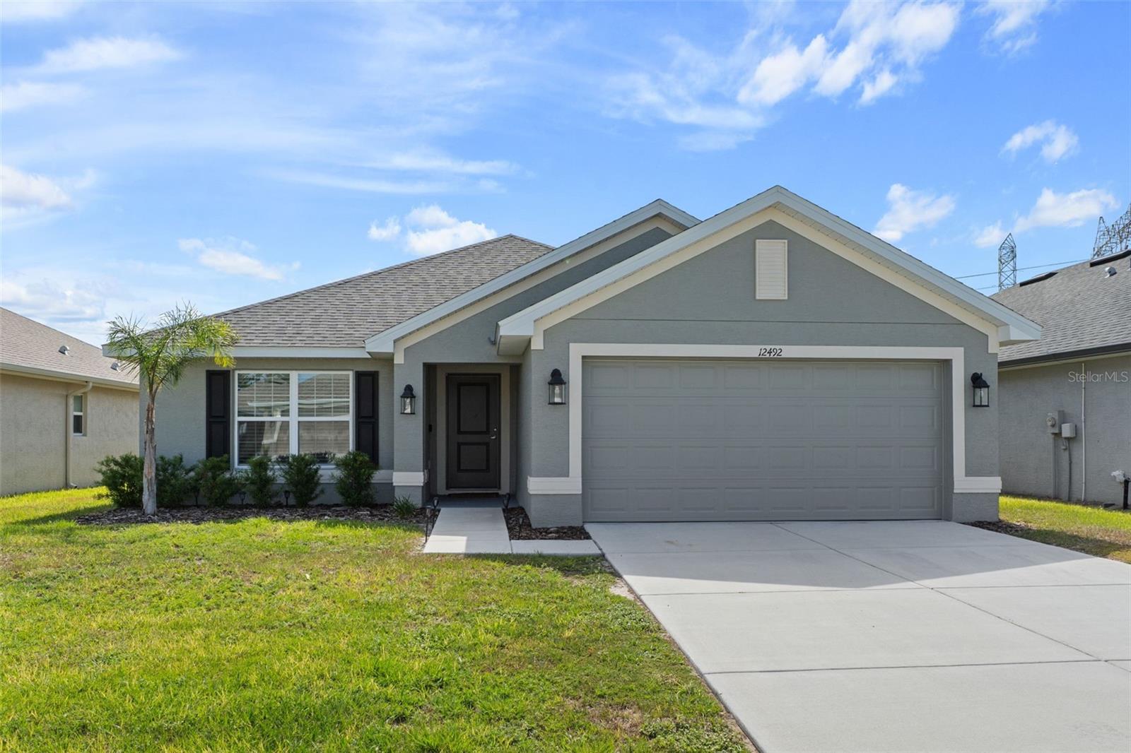 12492 Pine Bluff St — photo