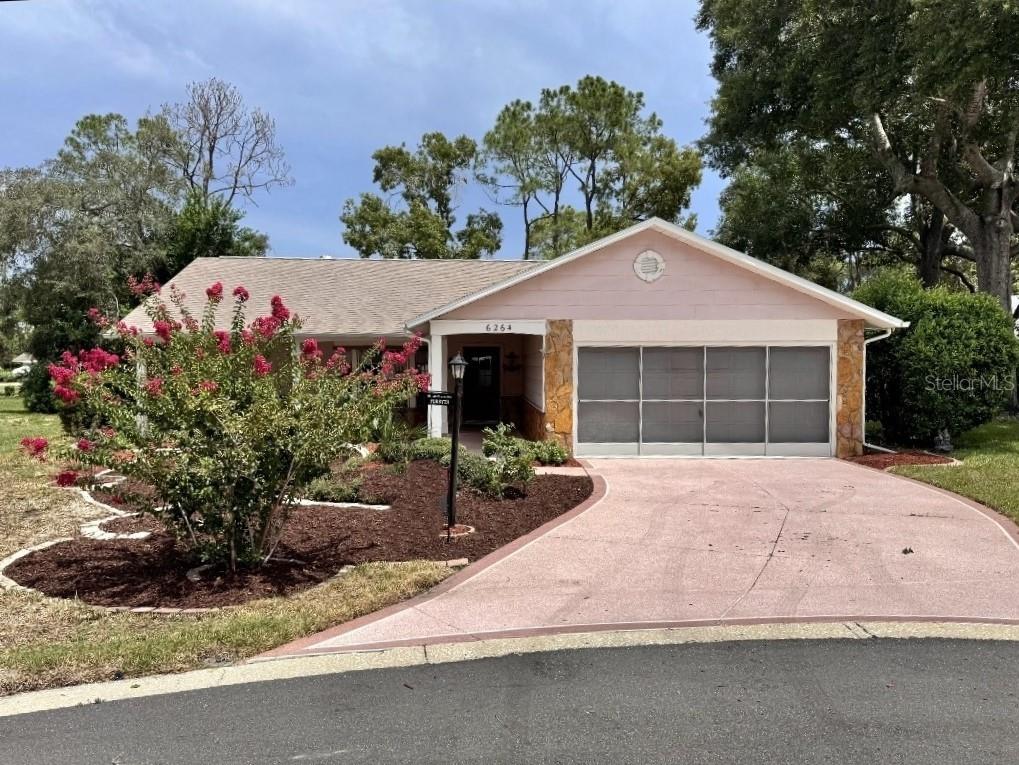 6264 Darien Way — photo