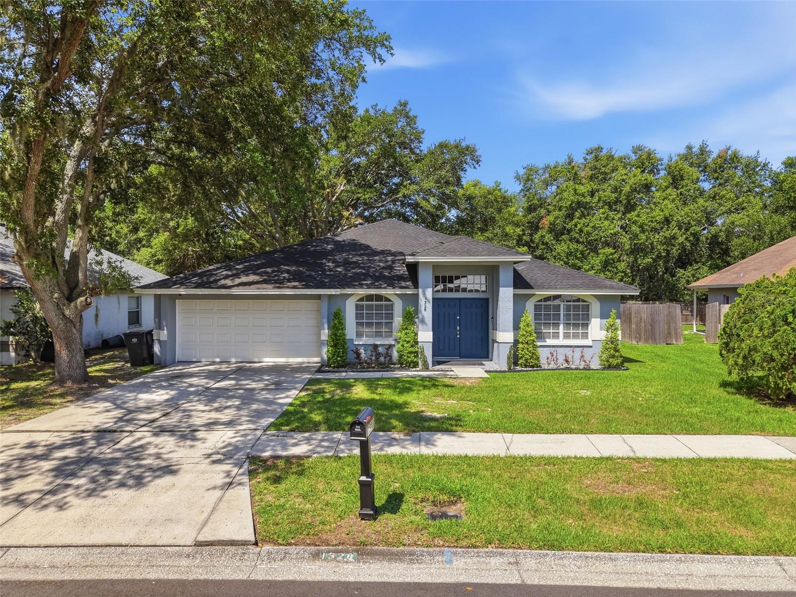 1328 Gangplank Dr — photo