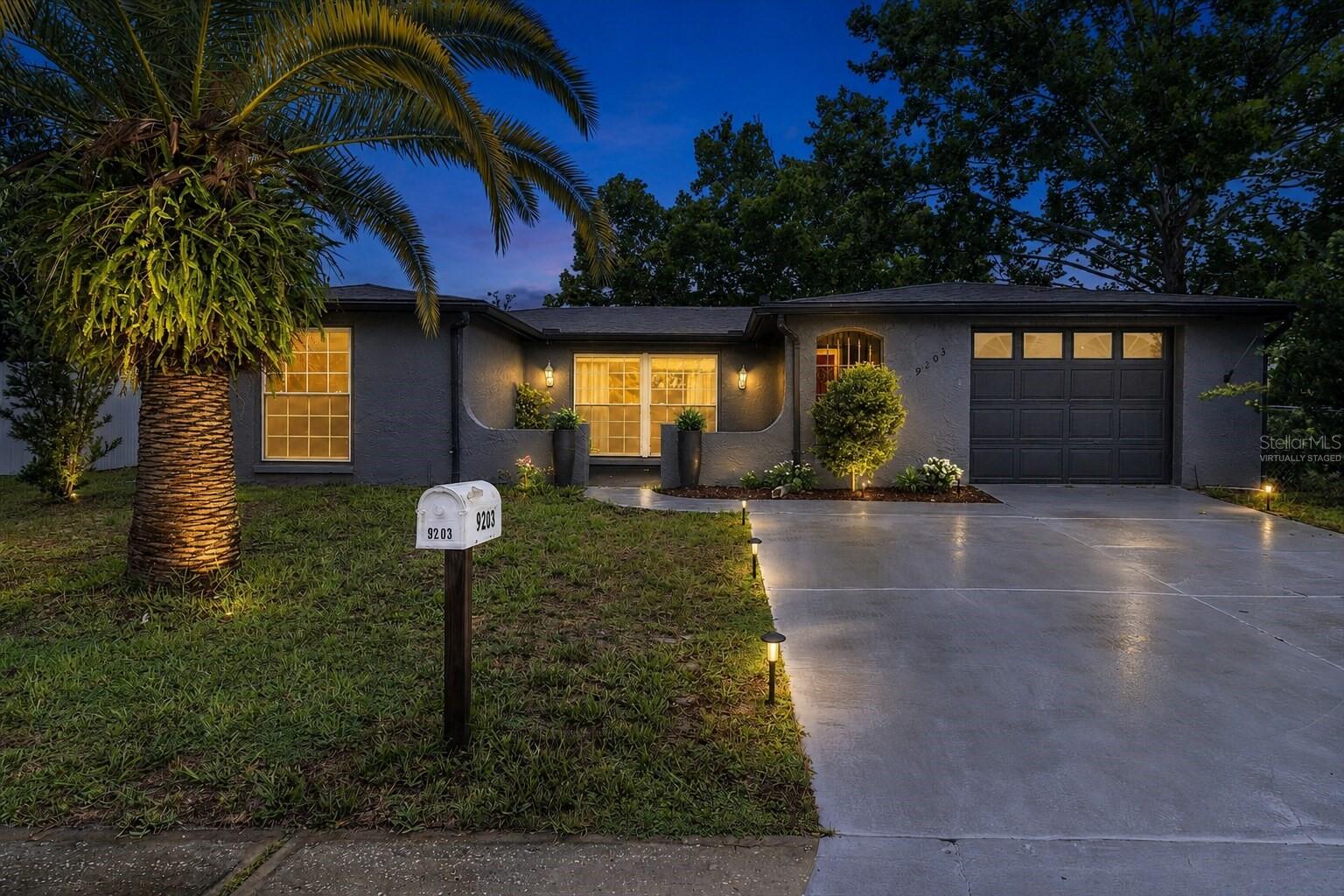 9203 Greenbriar Ln — photo