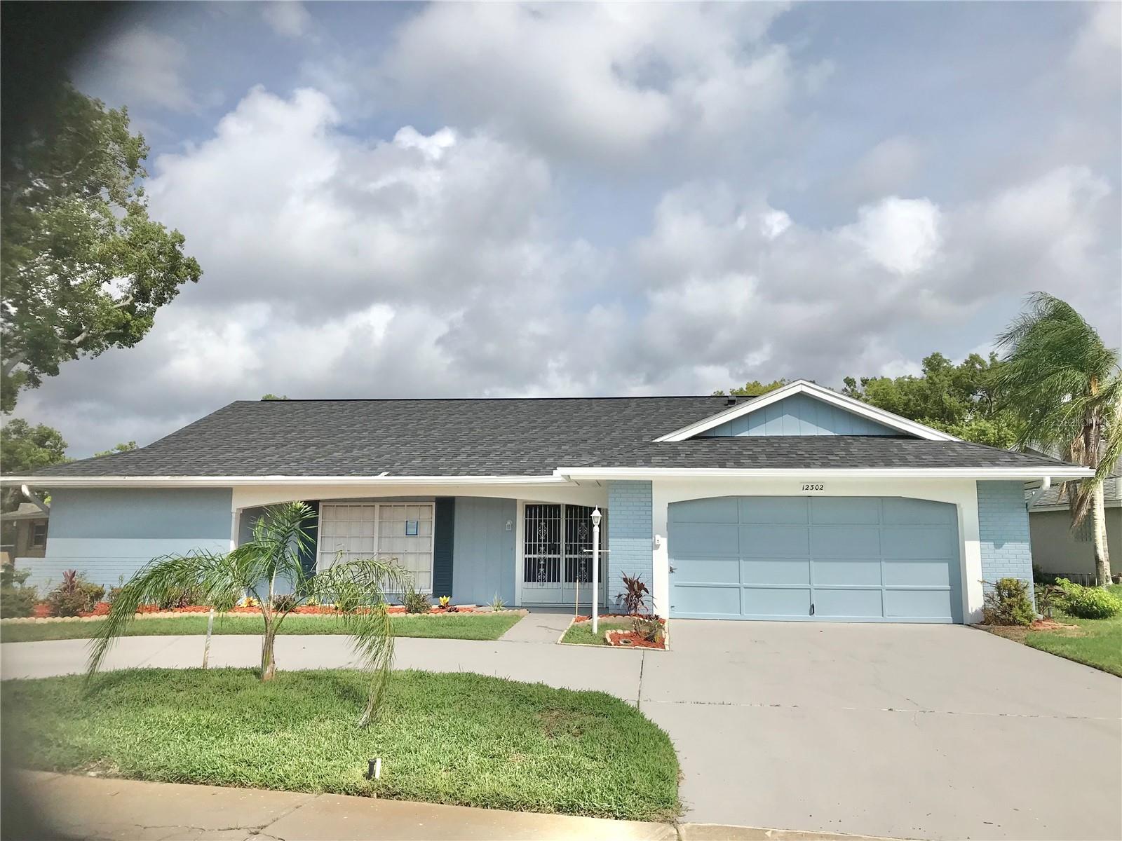 12302 Fieldstone Ln — photo