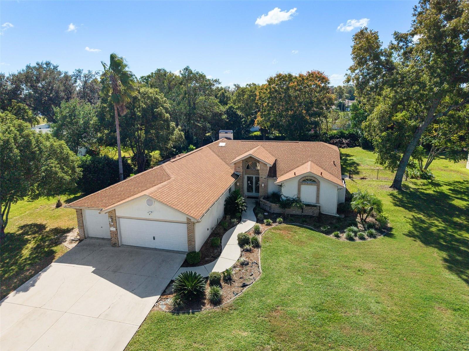 11316 Orangewood Ct — photo