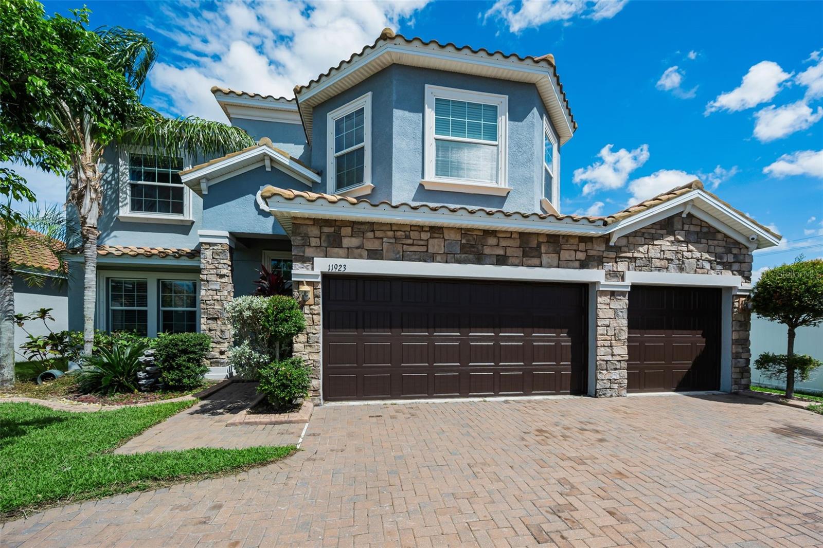 11923 Cinnamon Fern Dr — photo