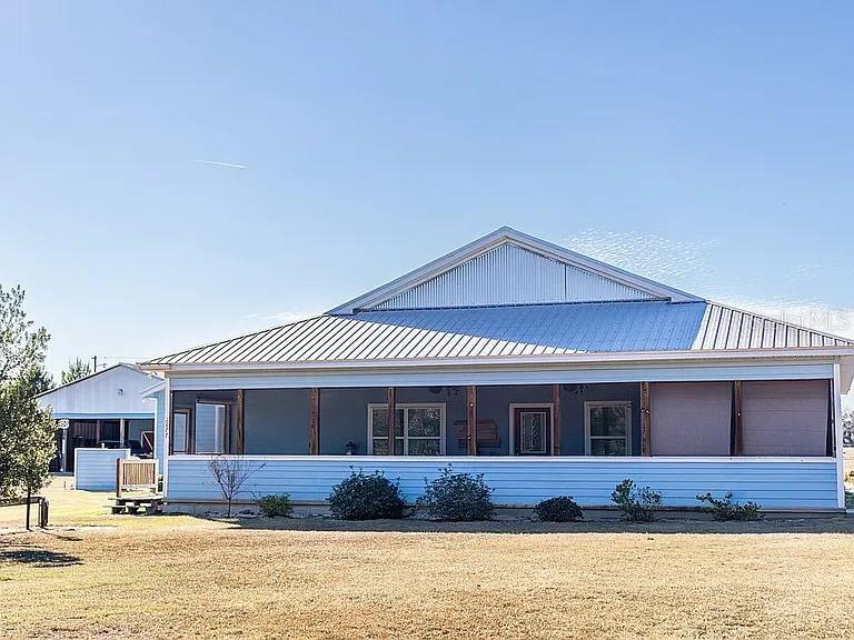 1677 W Highway 316 — photo