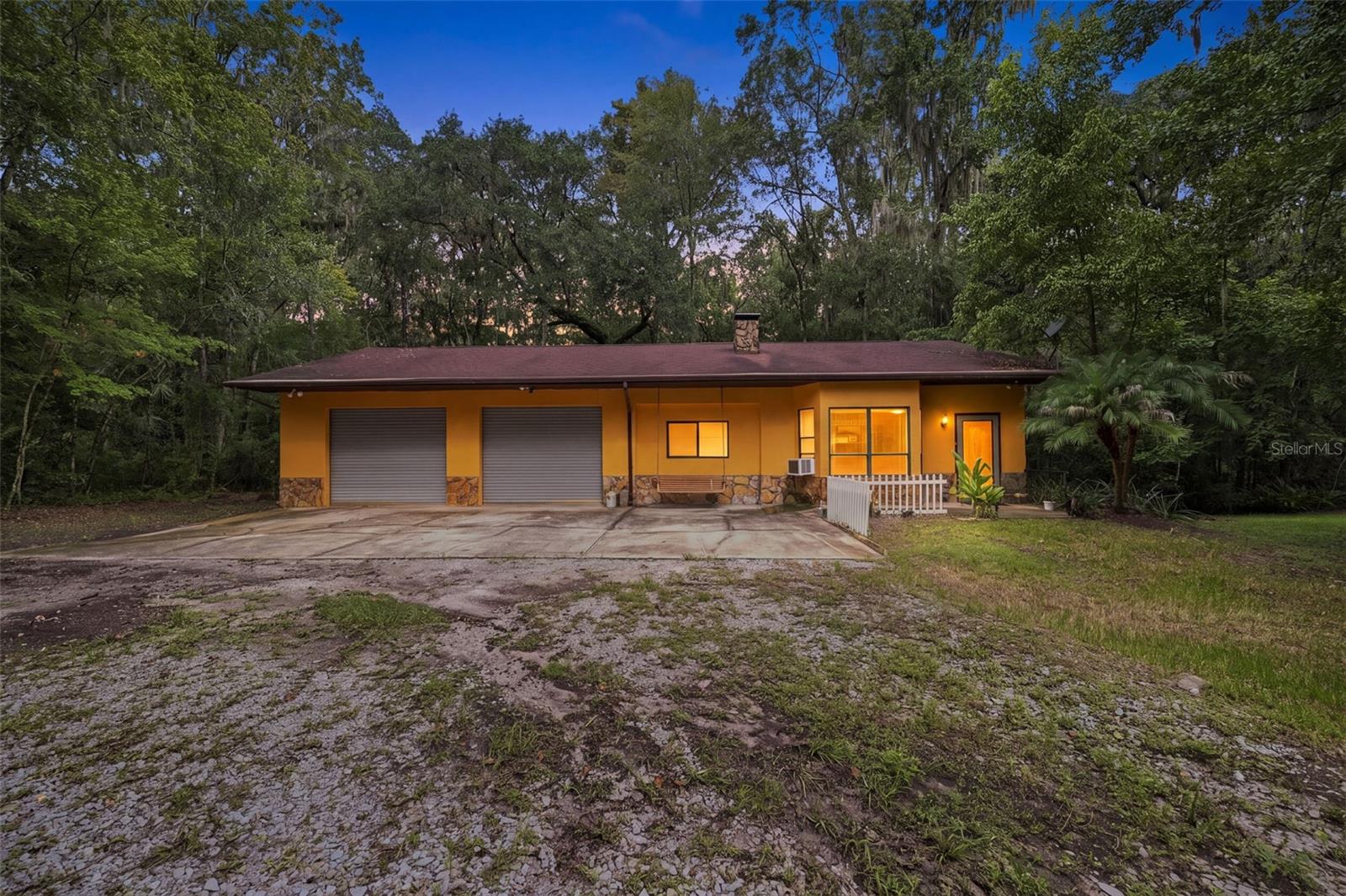 16205 Perimeter Dr — photo