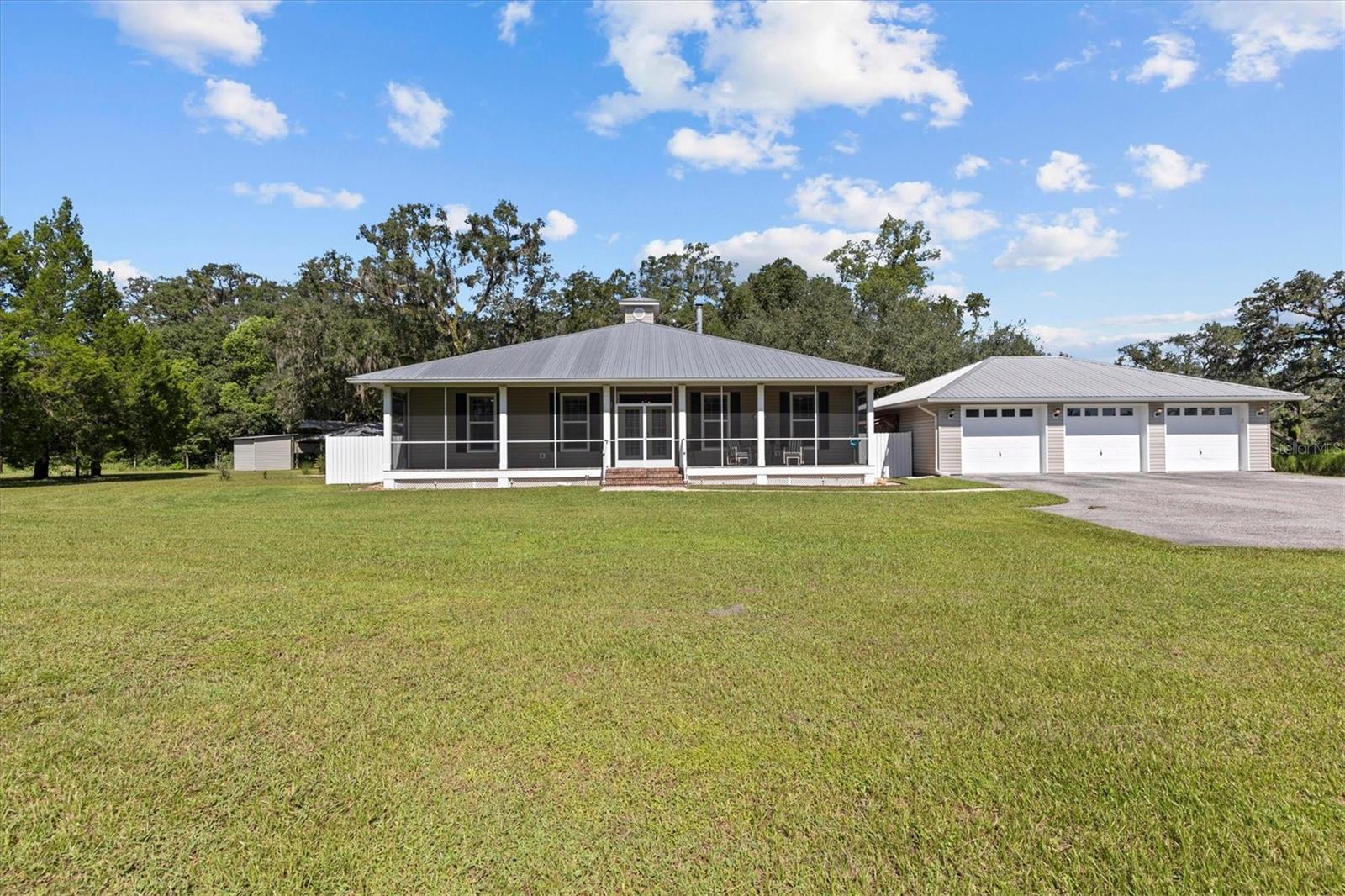 7041 Quarterhorse Ln — photo
