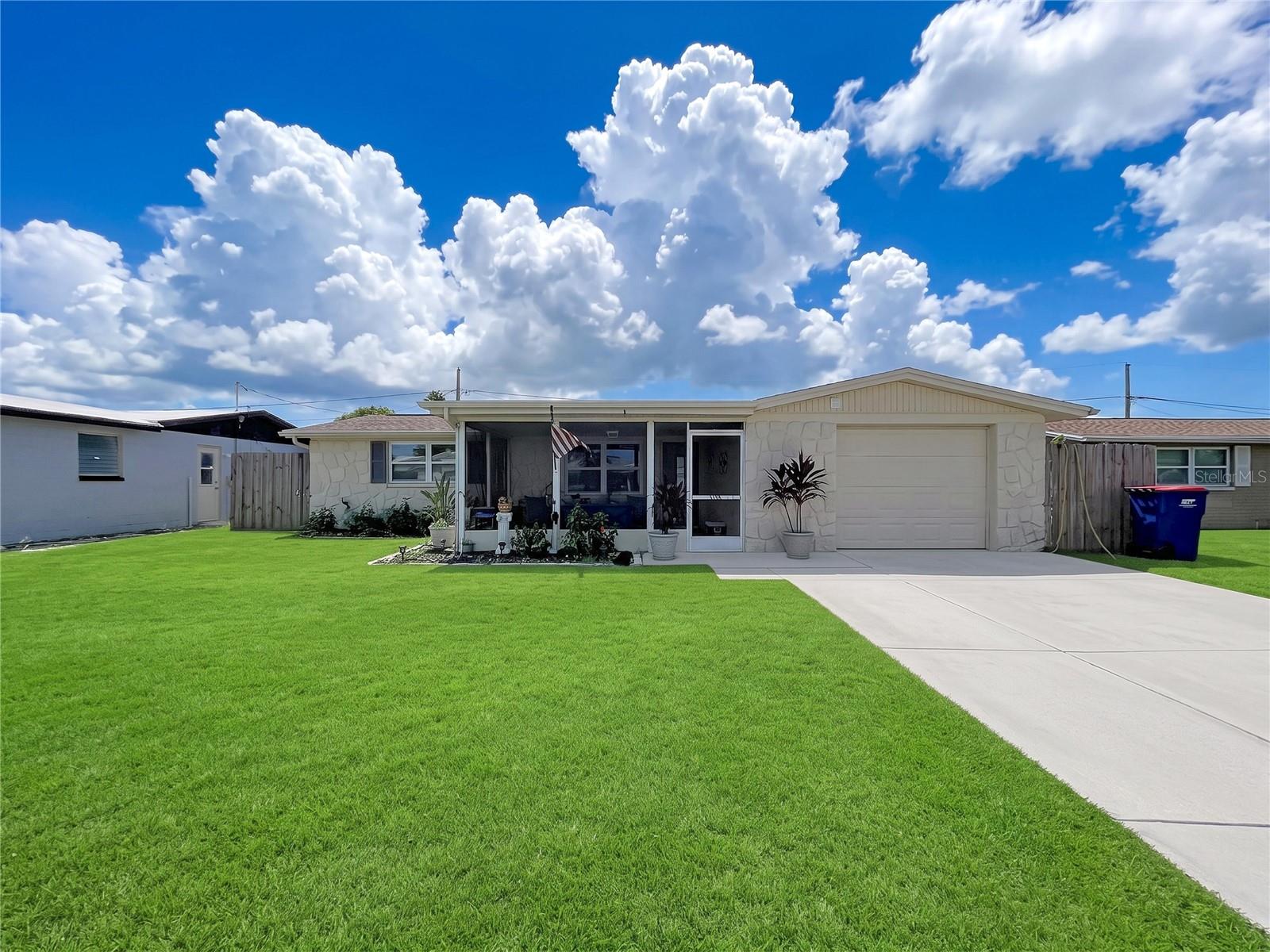 3748 Redwood Dr — photo