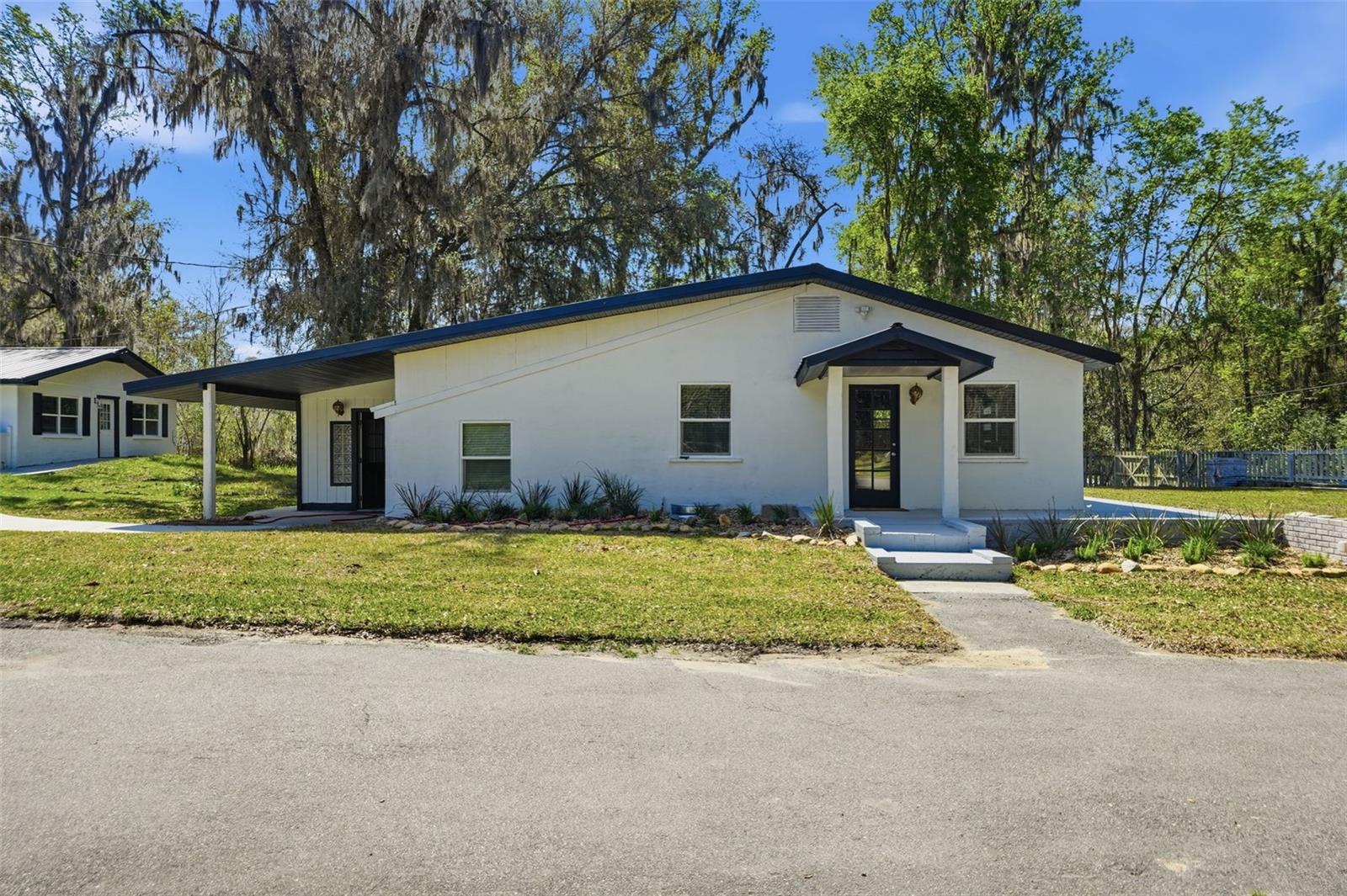 15458 Snow Memorial Hwy — photo
