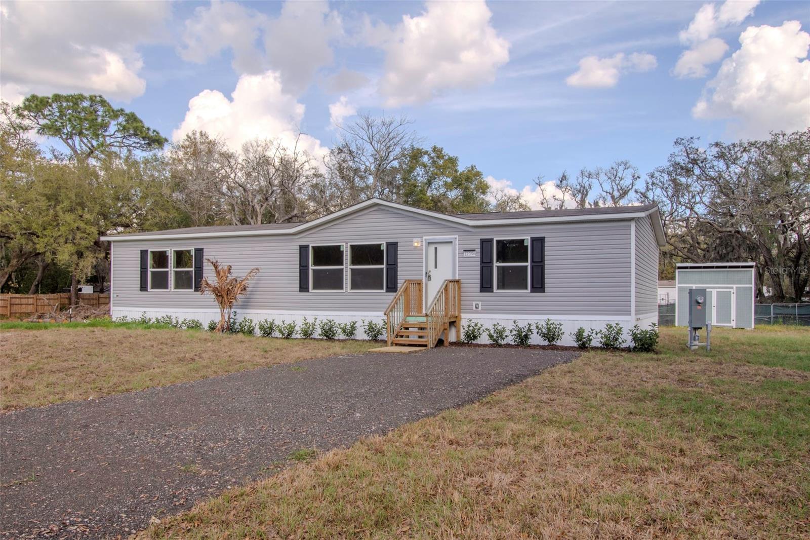 12396 Hicks Rd — photo
