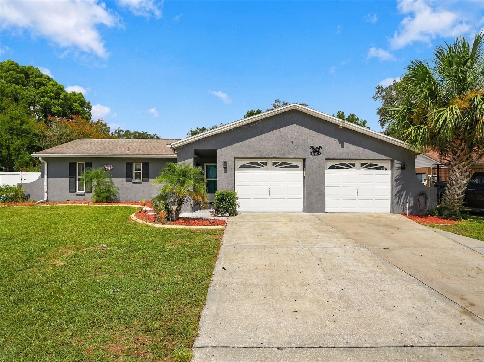 13143 Linden Dr — photo