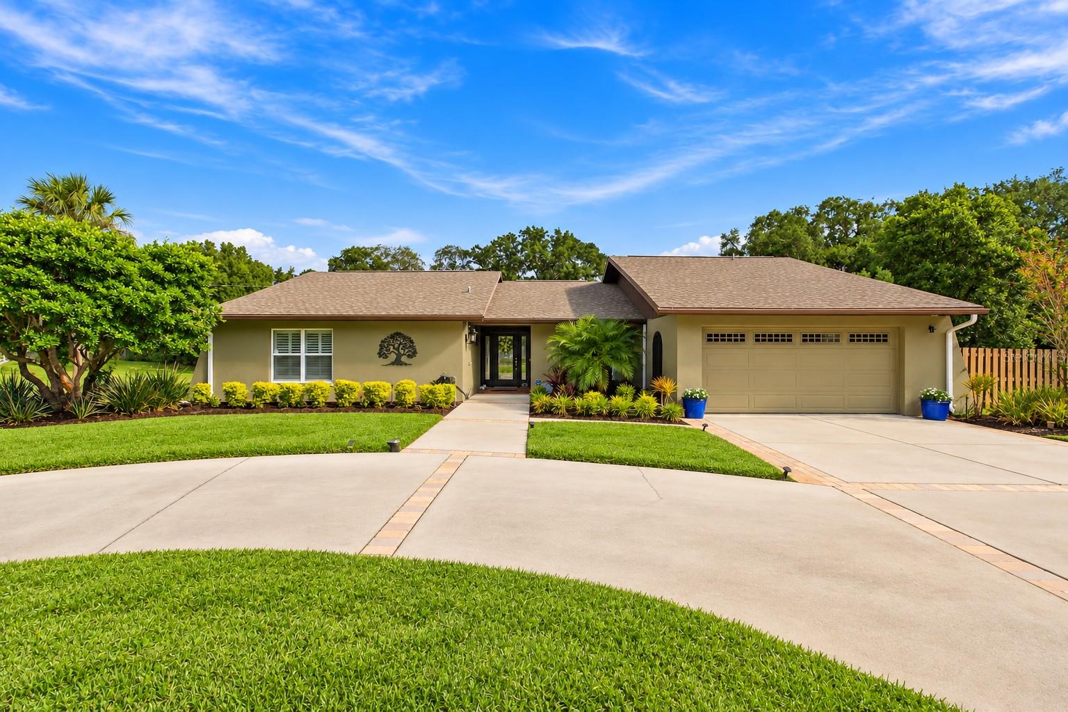 8985 Fairchild Ct — photo