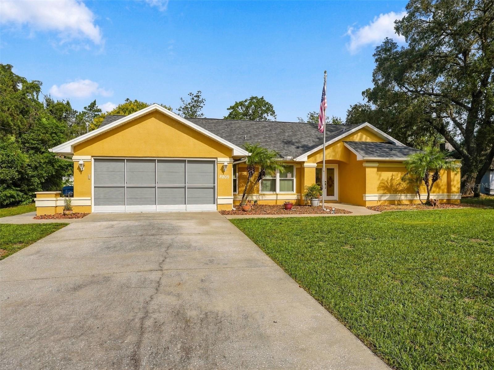 8209 Alhambra Ct — photo