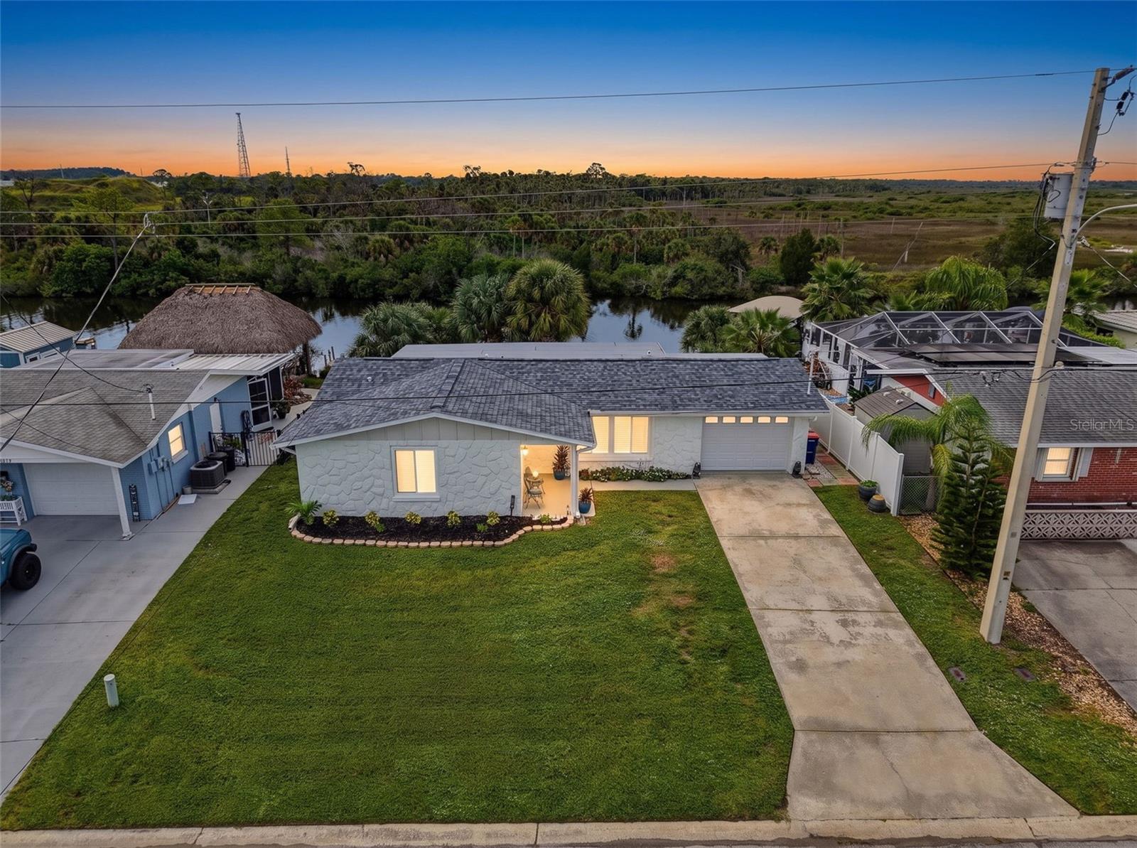 6618 Leeside Isle — photo