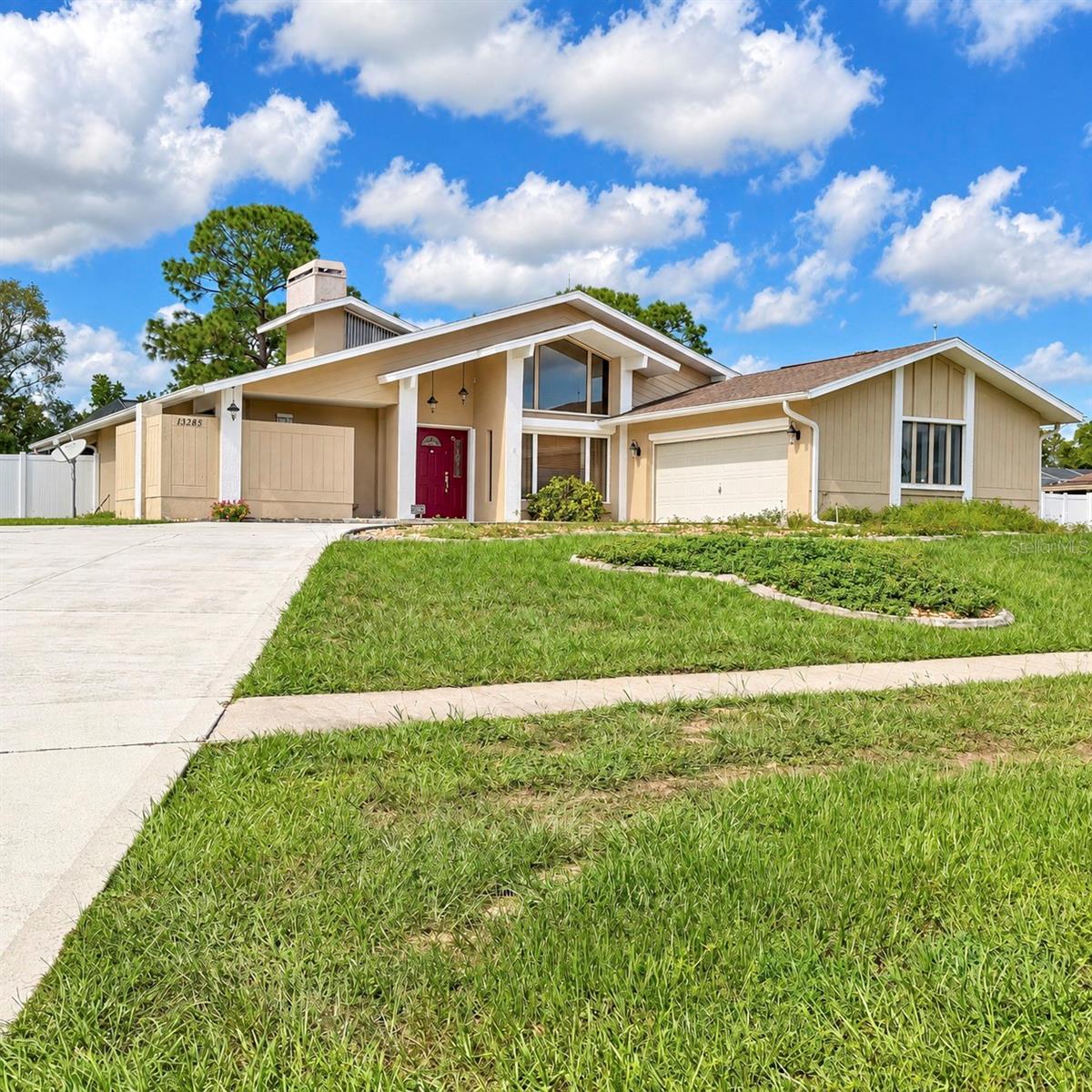 13285 Cecil Ct — photo
